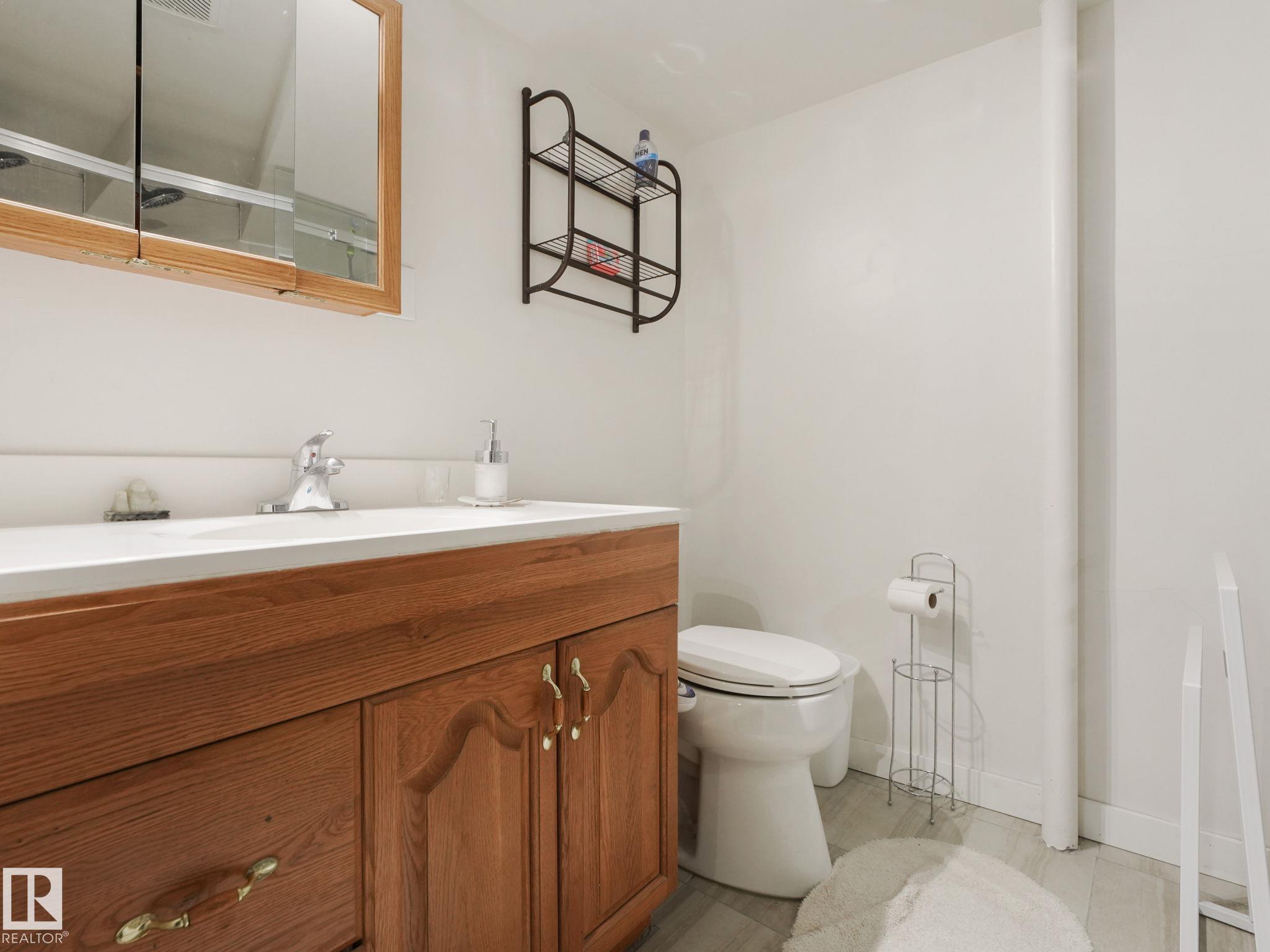 Photo 69 at 7120 39 Avenue NW, Michaels Park, Edmonton