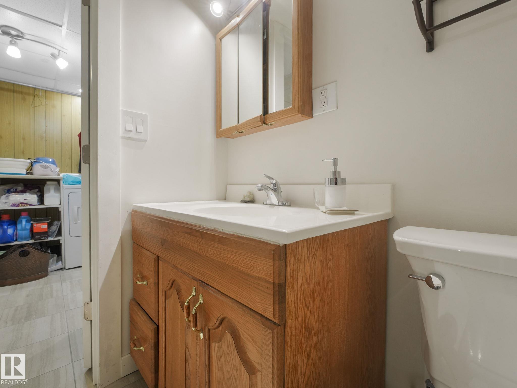 Photo 71 at 7120 39 Avenue NW, Michaels Park, Edmonton