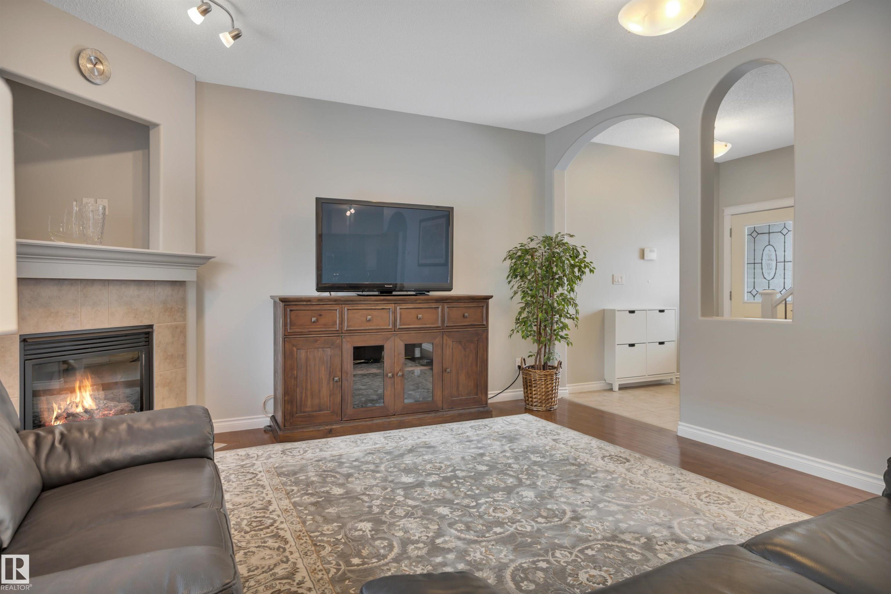 Photo 11 at 123 - 89 Rue Monette, Montalet, Beaumont