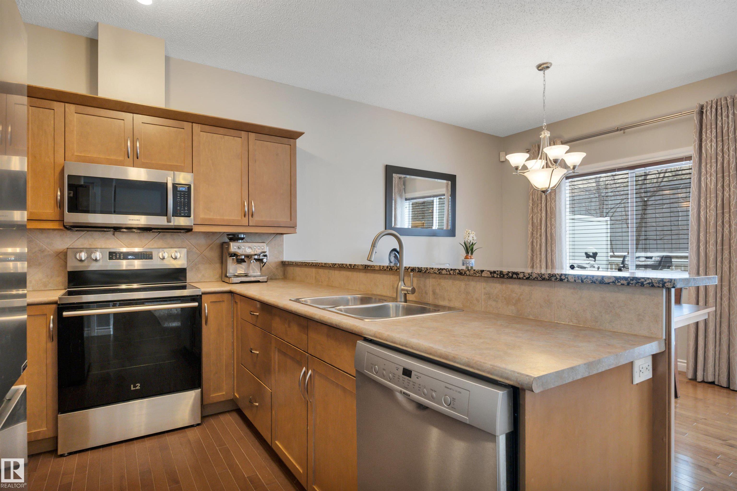 Photo 18 at 123 - 89 Rue Monette, Montalet, Beaumont