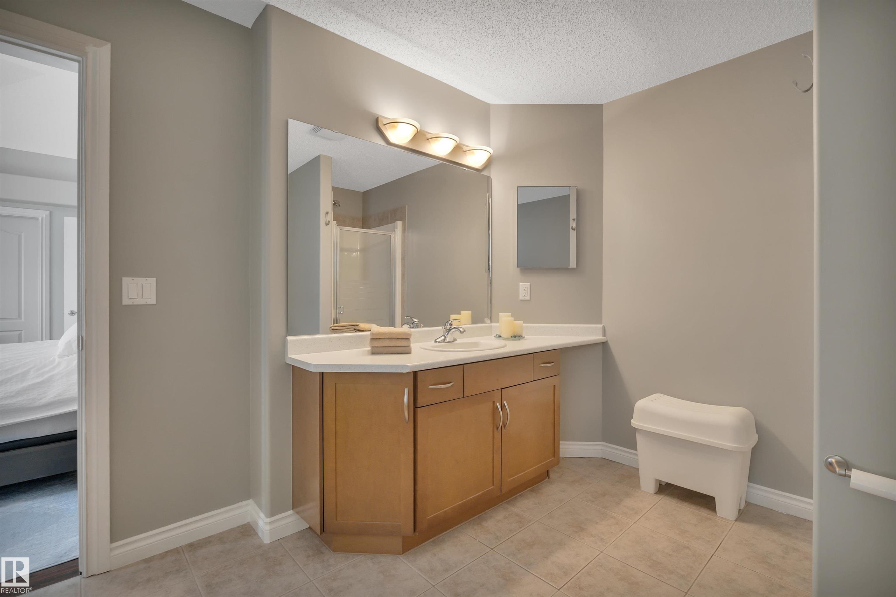 Photo 29 at 123 - 89 Rue Monette, Montalet, Beaumont