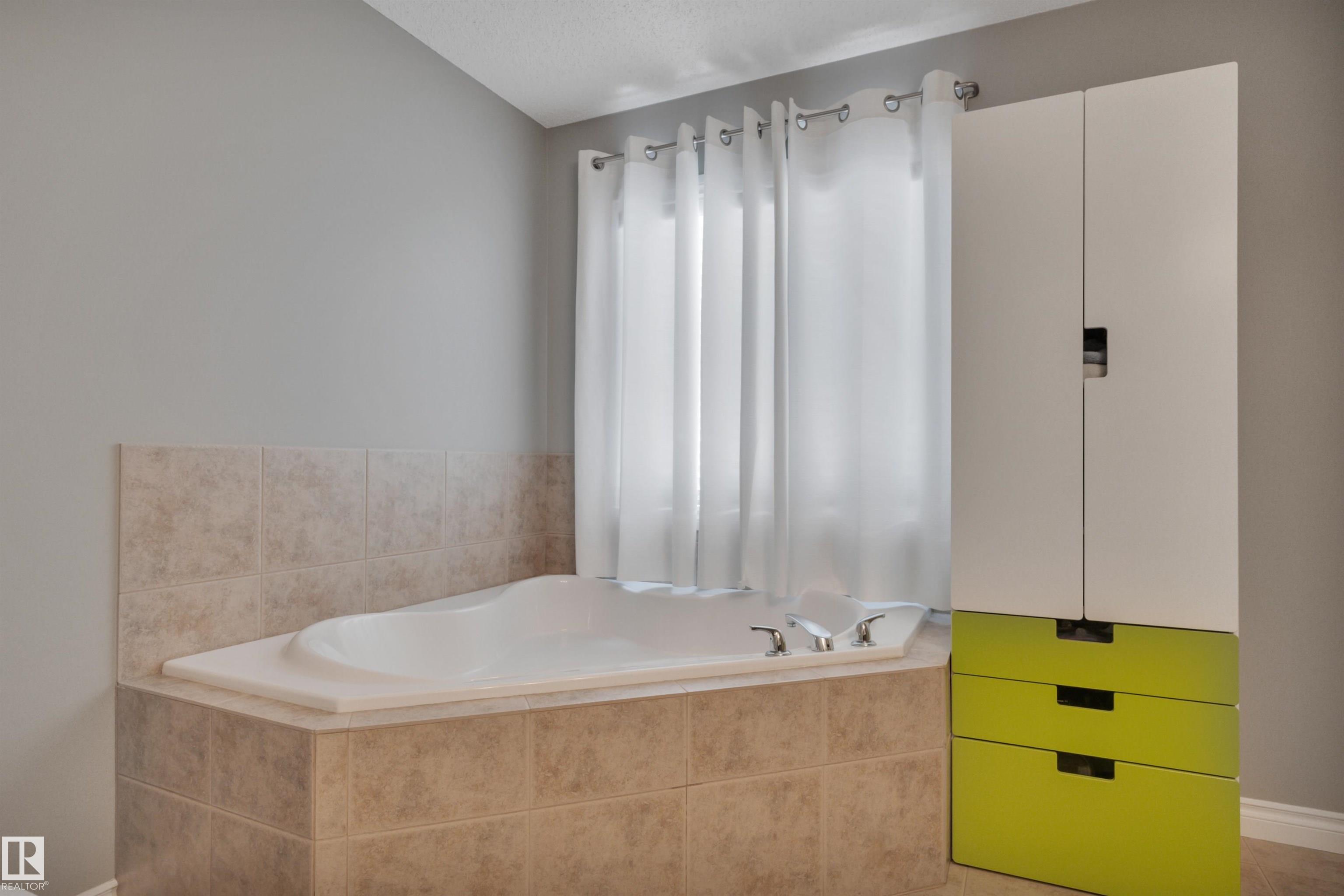 Photo 30 at 123 - 89 Rue Monette, Montalet, Beaumont