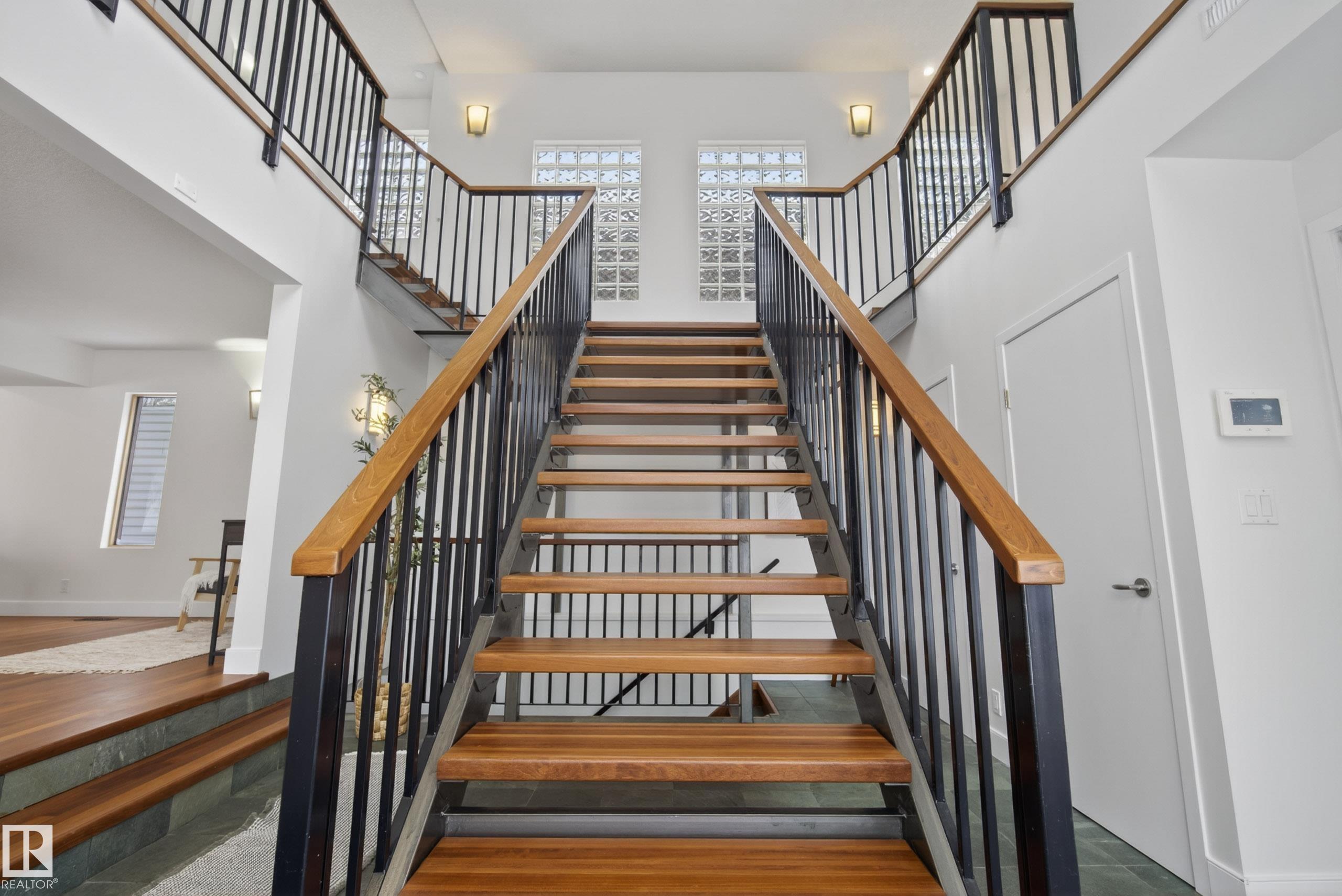 Photo 27 at 8860 93 Street NW, Bonnie Doon, Edmonton