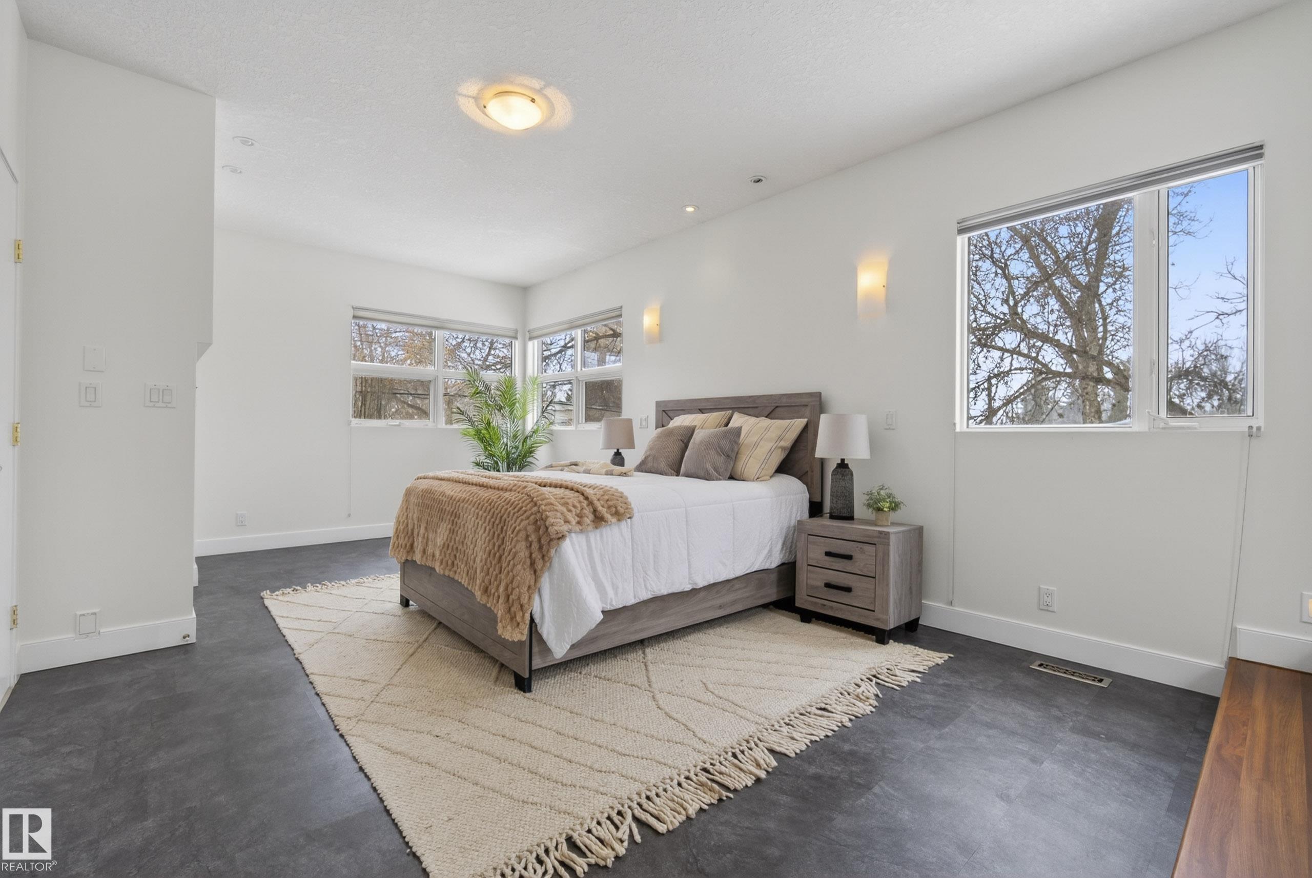 Photo 28 at 8860 93 Street NW, Bonnie Doon, Edmonton