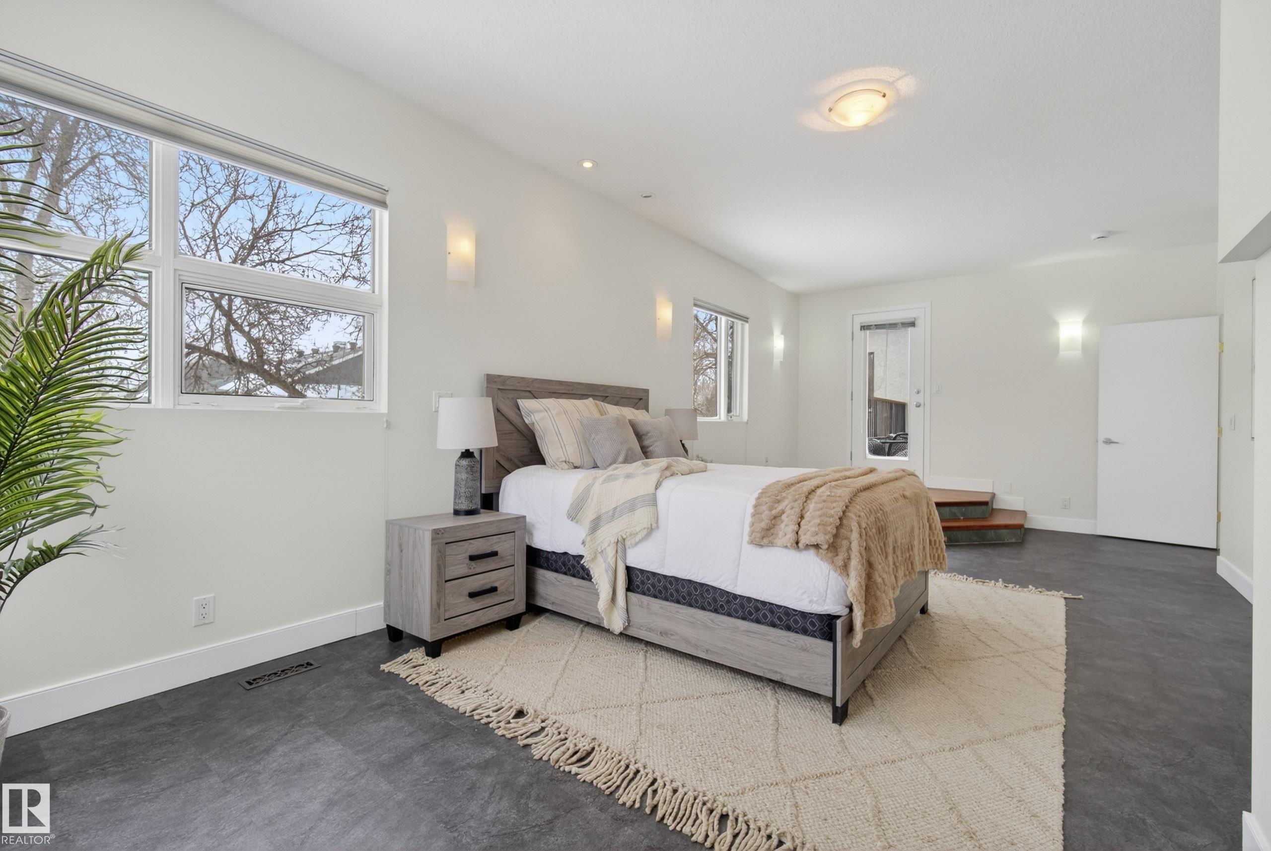 Photo 29 at 8860 93 Street NW, Bonnie Doon, Edmonton