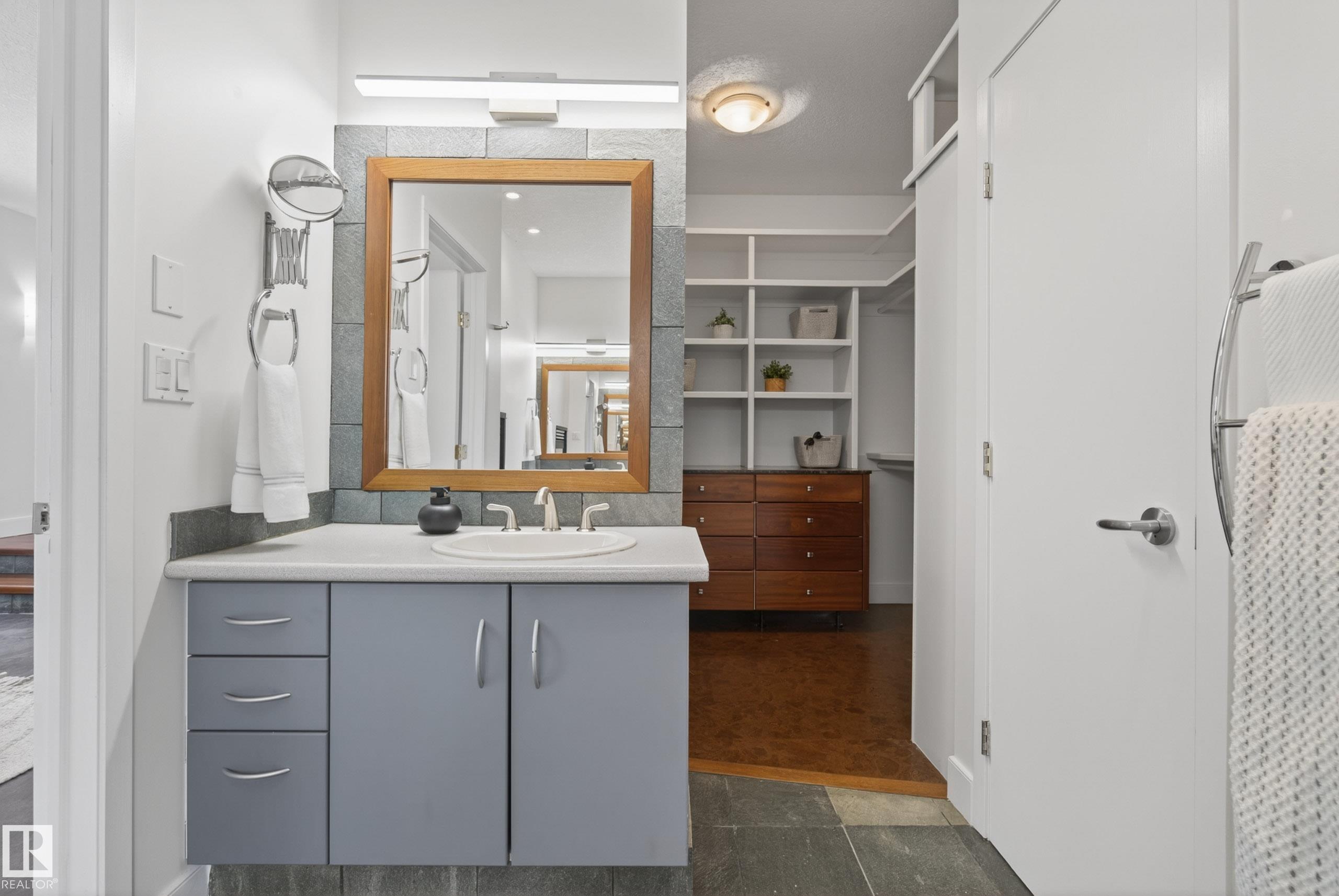 Photo 33 at 8860 93 Street NW, Bonnie Doon, Edmonton