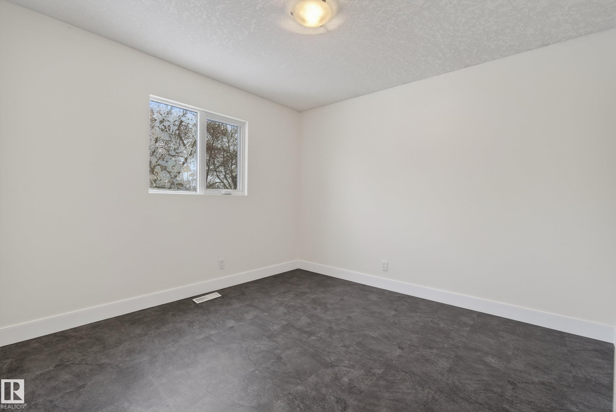 Photo 41 at 8860 93 Street NW, Bonnie Doon, Edmonton