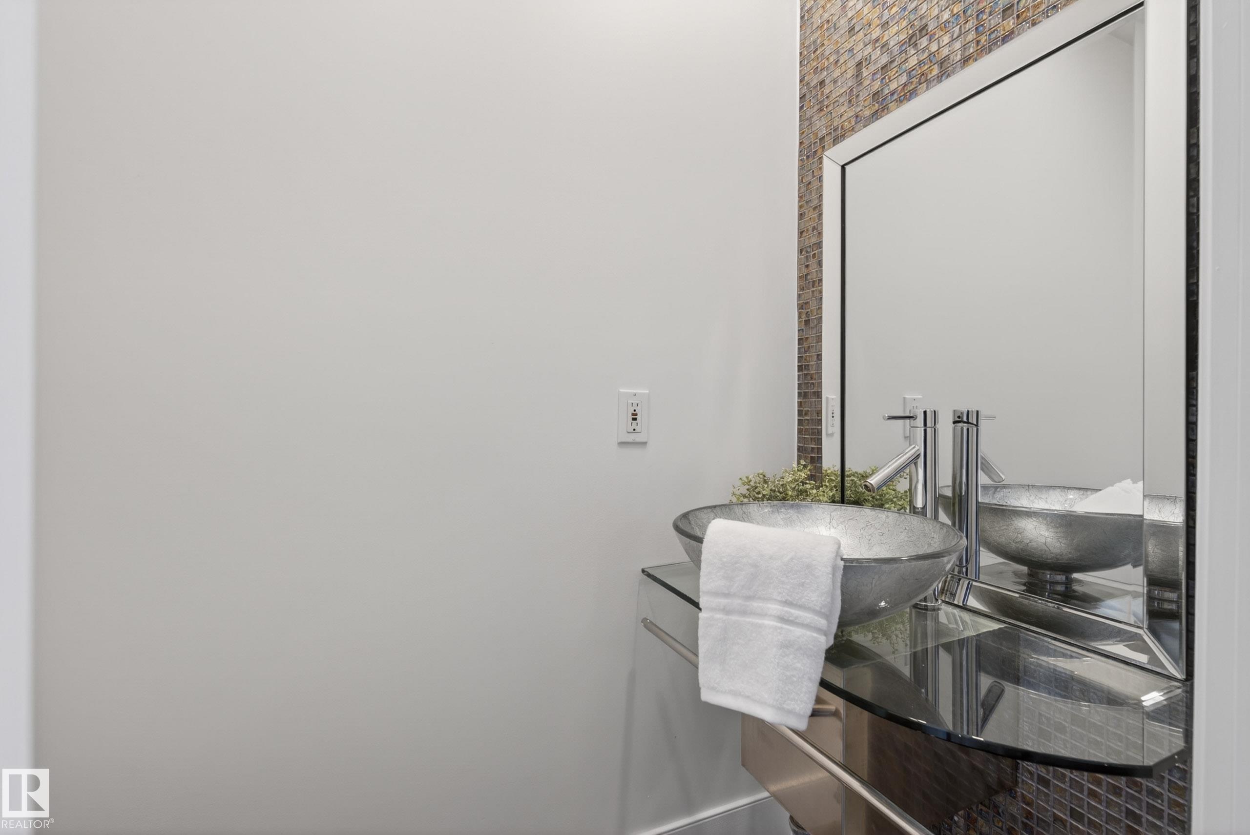 Photo 44 at 8860 93 Street NW, Bonnie Doon, Edmonton