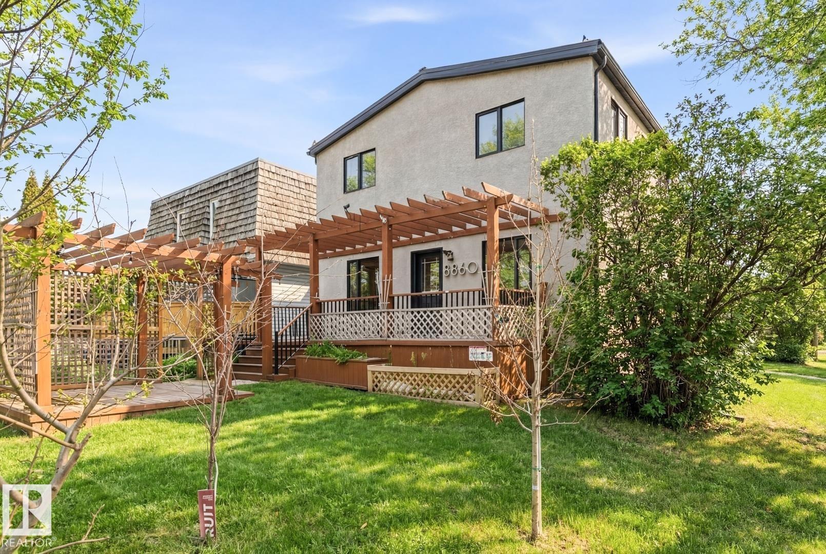 Photo 6 at 8860 93 Street NW, Bonnie Doon, Edmonton