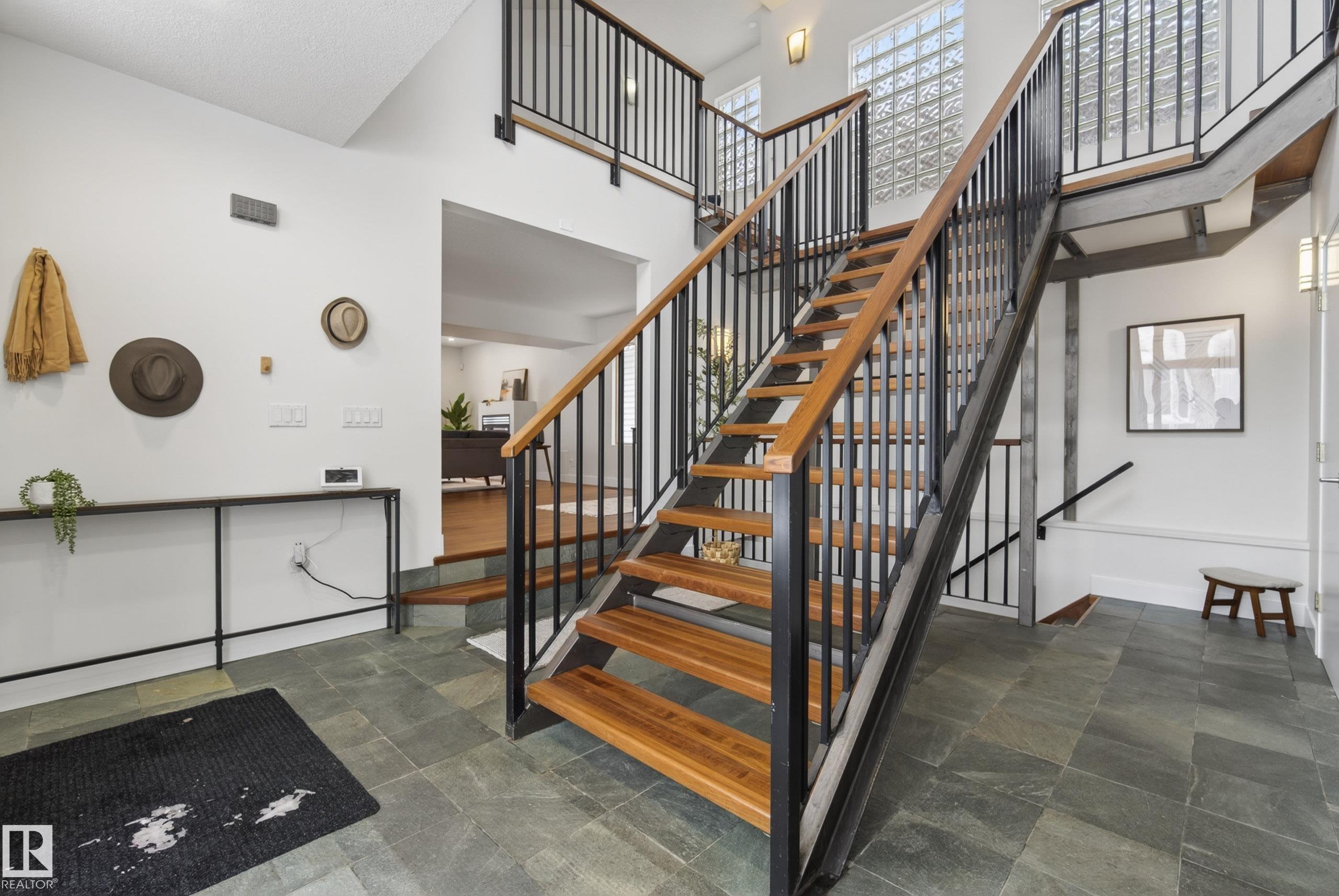 Photo 9 at 8860 93 Street NW, Bonnie Doon, Edmonton