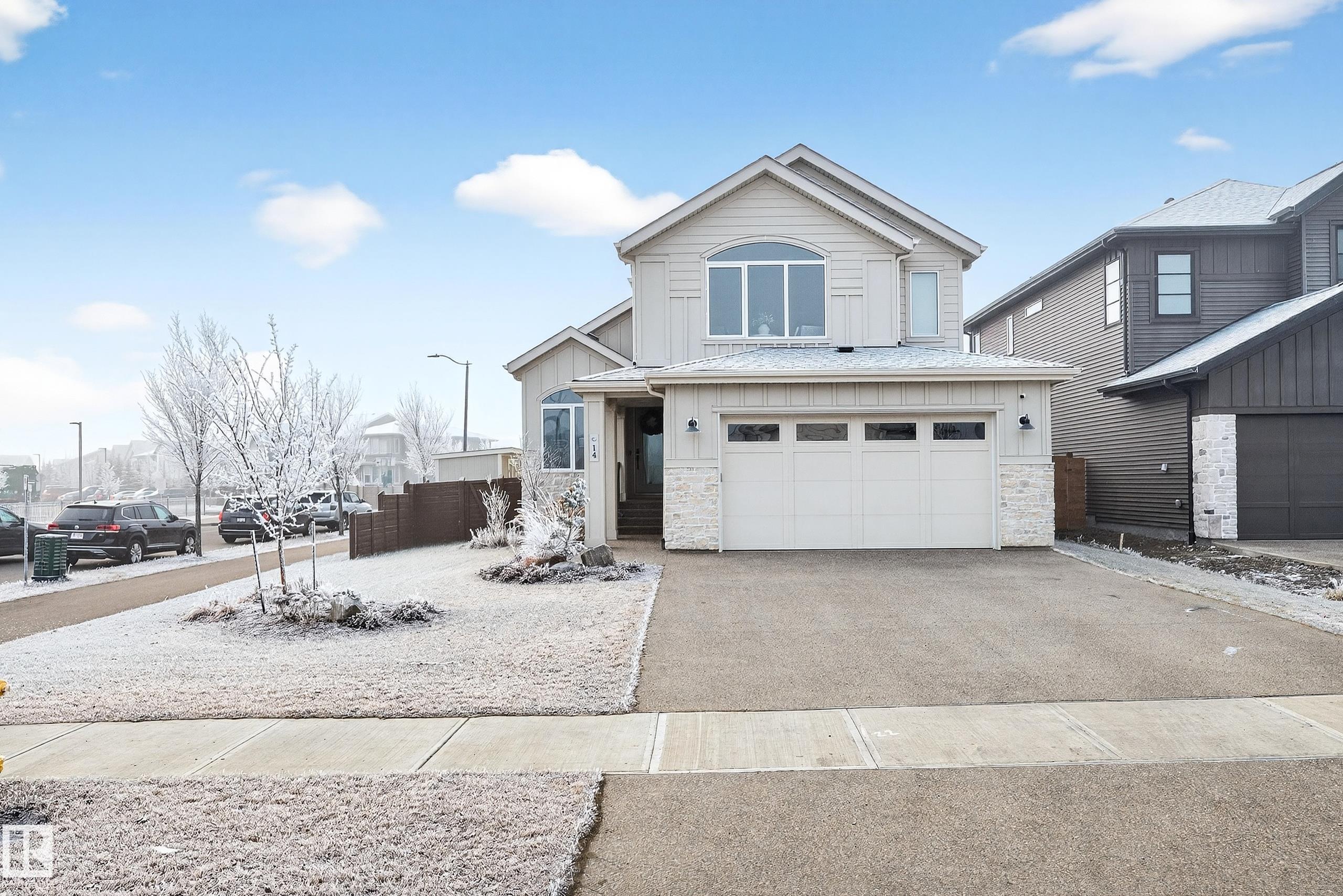 14 Jane point(e), Jensen Lakes, St. Albert