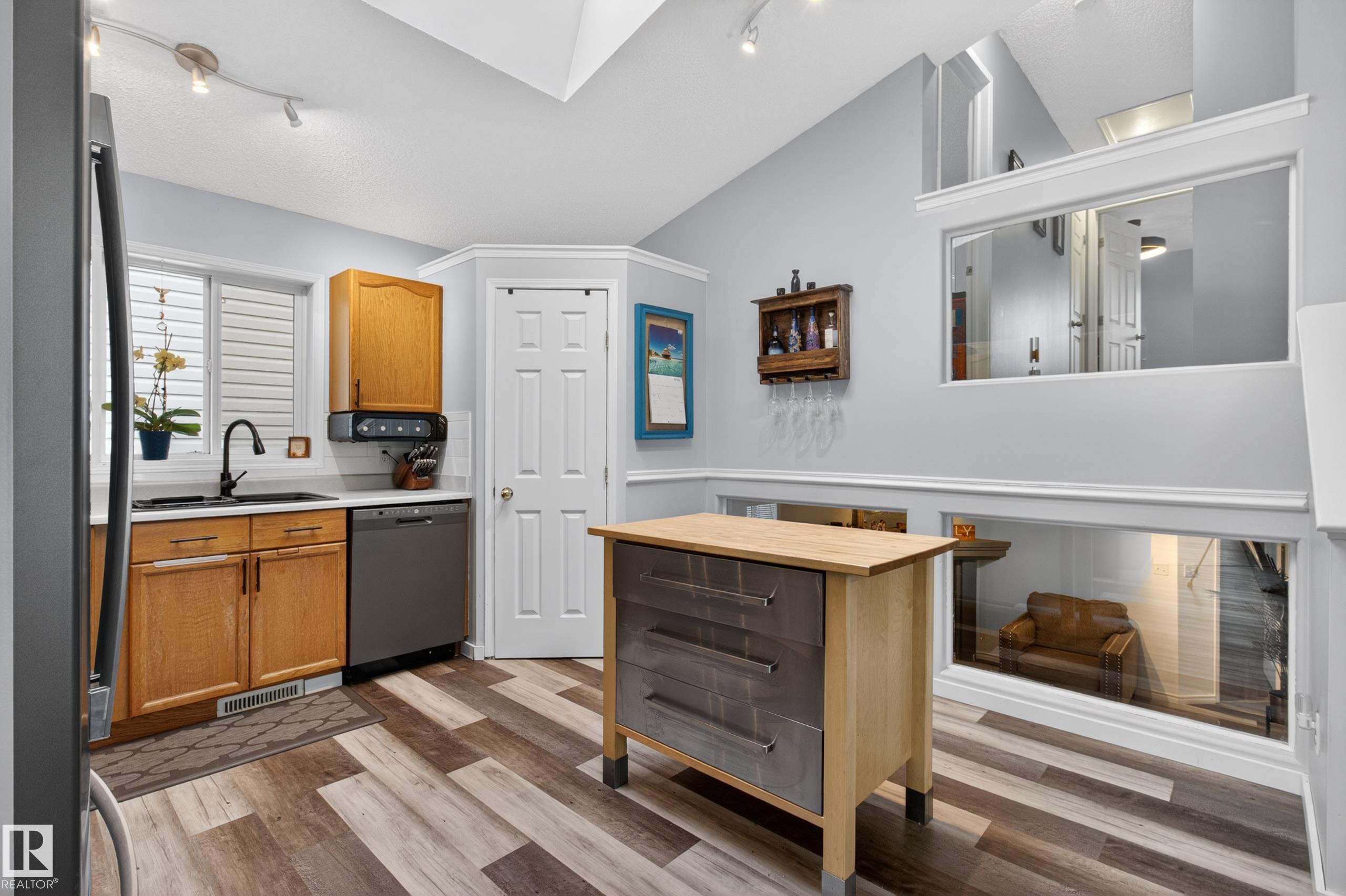 Photo 16 at 9119 166 Avenue NW, Eaux Claires, Edmonton