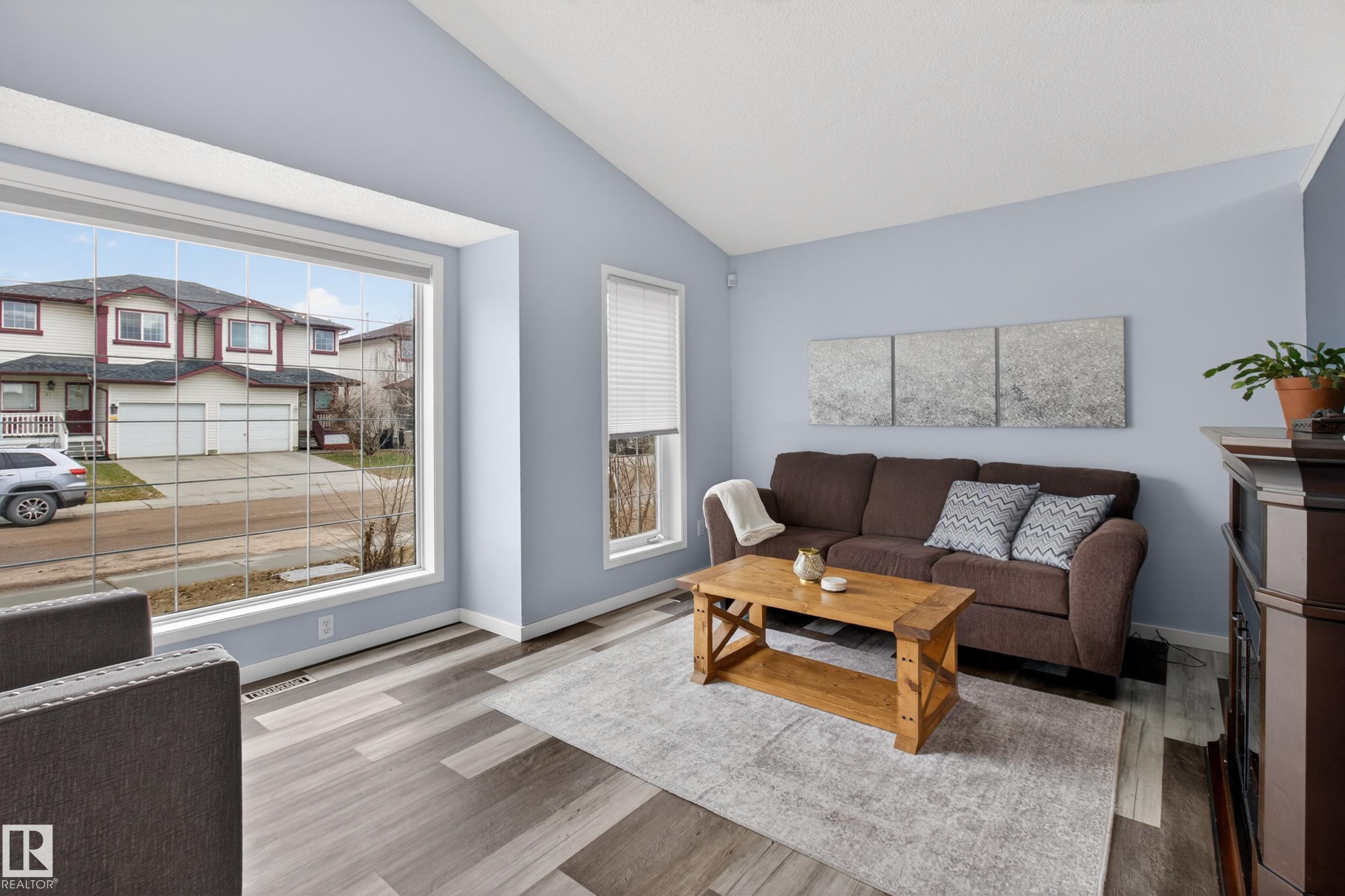 Photo 9 at 9119 166 Avenue NW, Eaux Claires, Edmonton