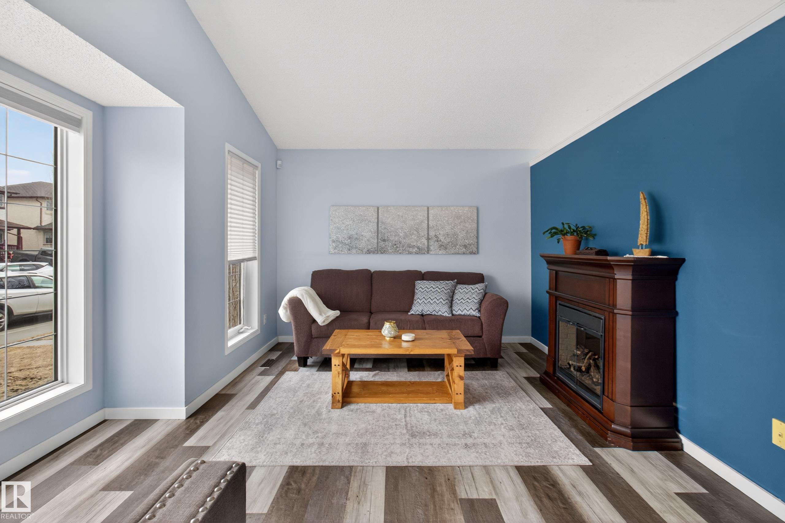 Photo 10 at 9119 166 Avenue NW, Eaux Claires, Edmonton