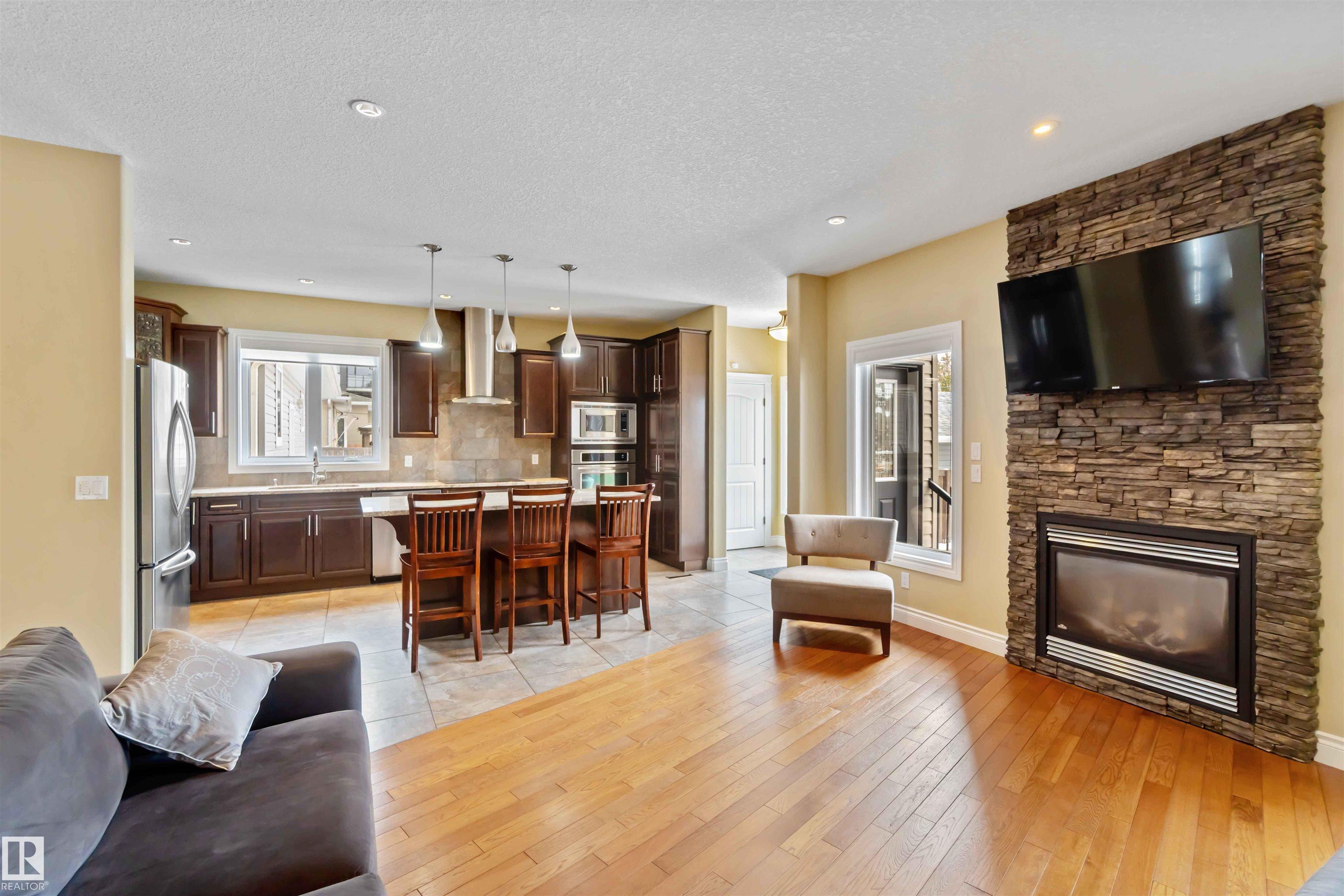 Photo 11 at 10630 82 Street NW, Forest Heights, Edmonton