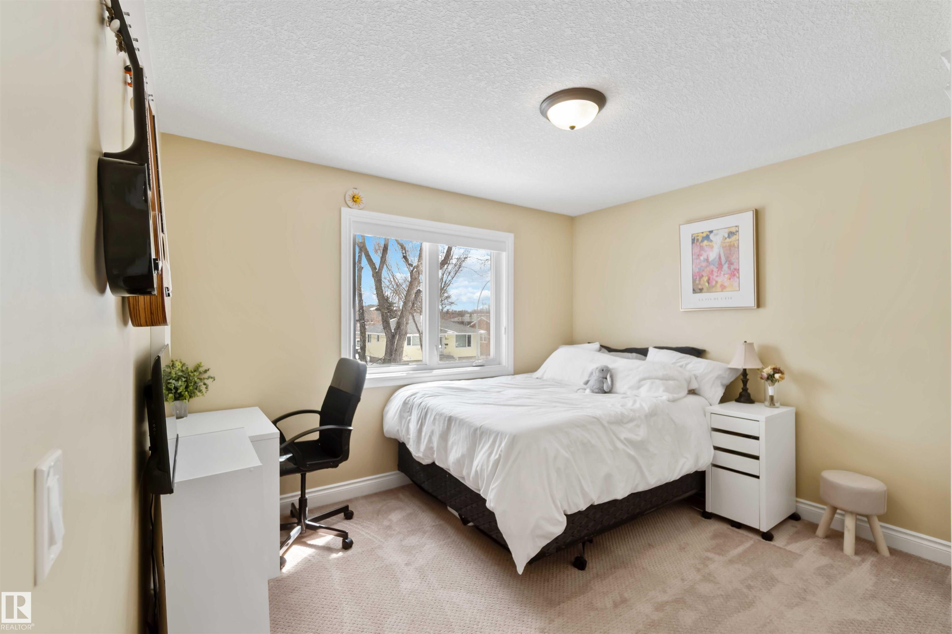 Photo 14 at 10630 82 Street NW, Forest Heights, Edmonton