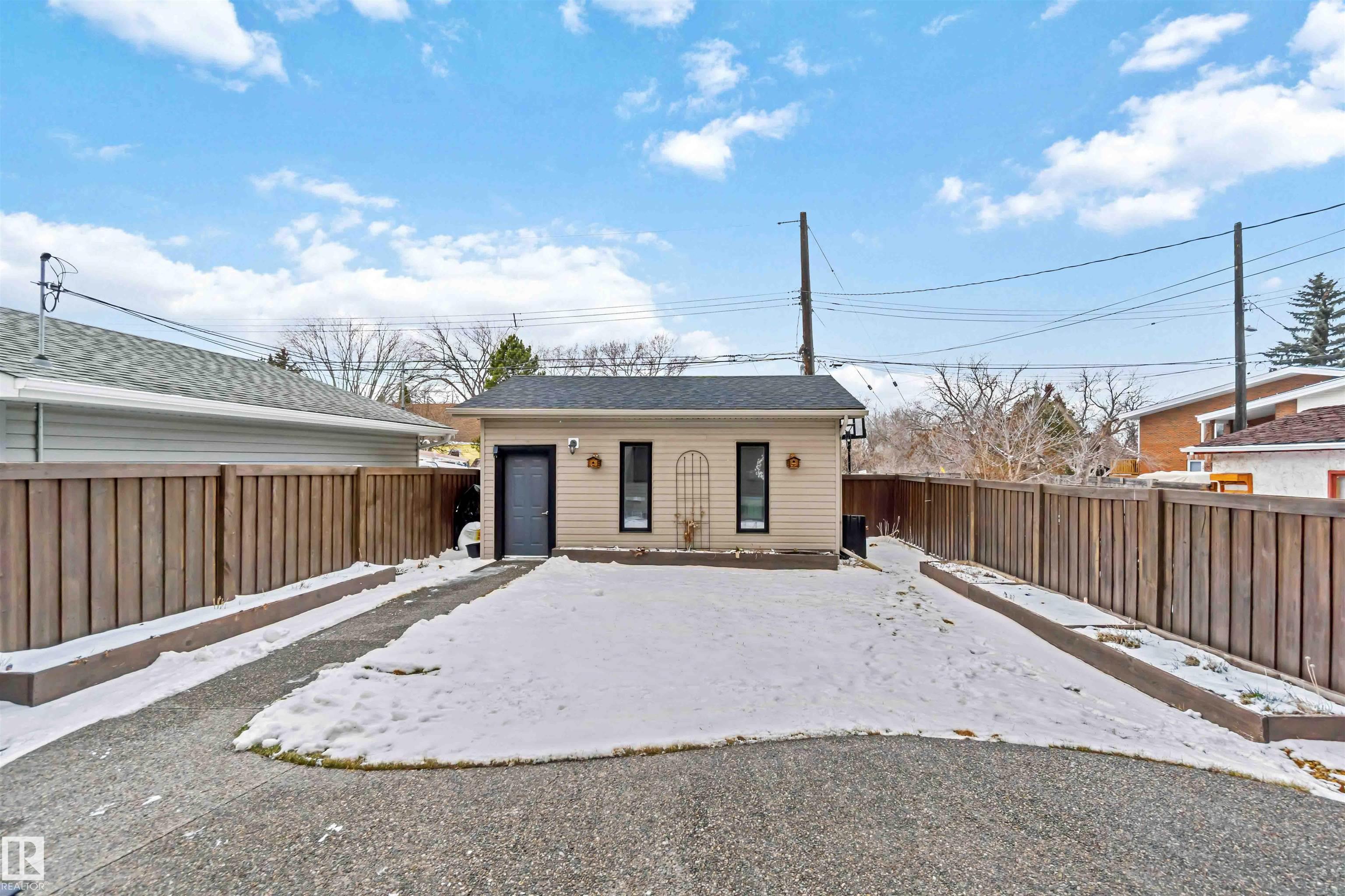 Photo 28 at 10630 82 Street NW, Forest Heights, Edmonton