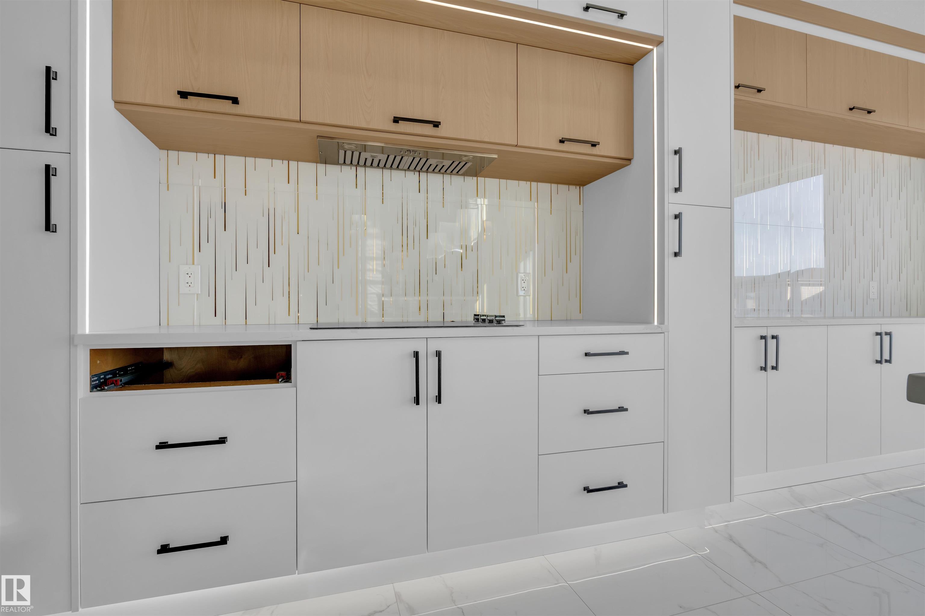 Photo 20 at 415 Pine point(e), Woodbend, Leduc