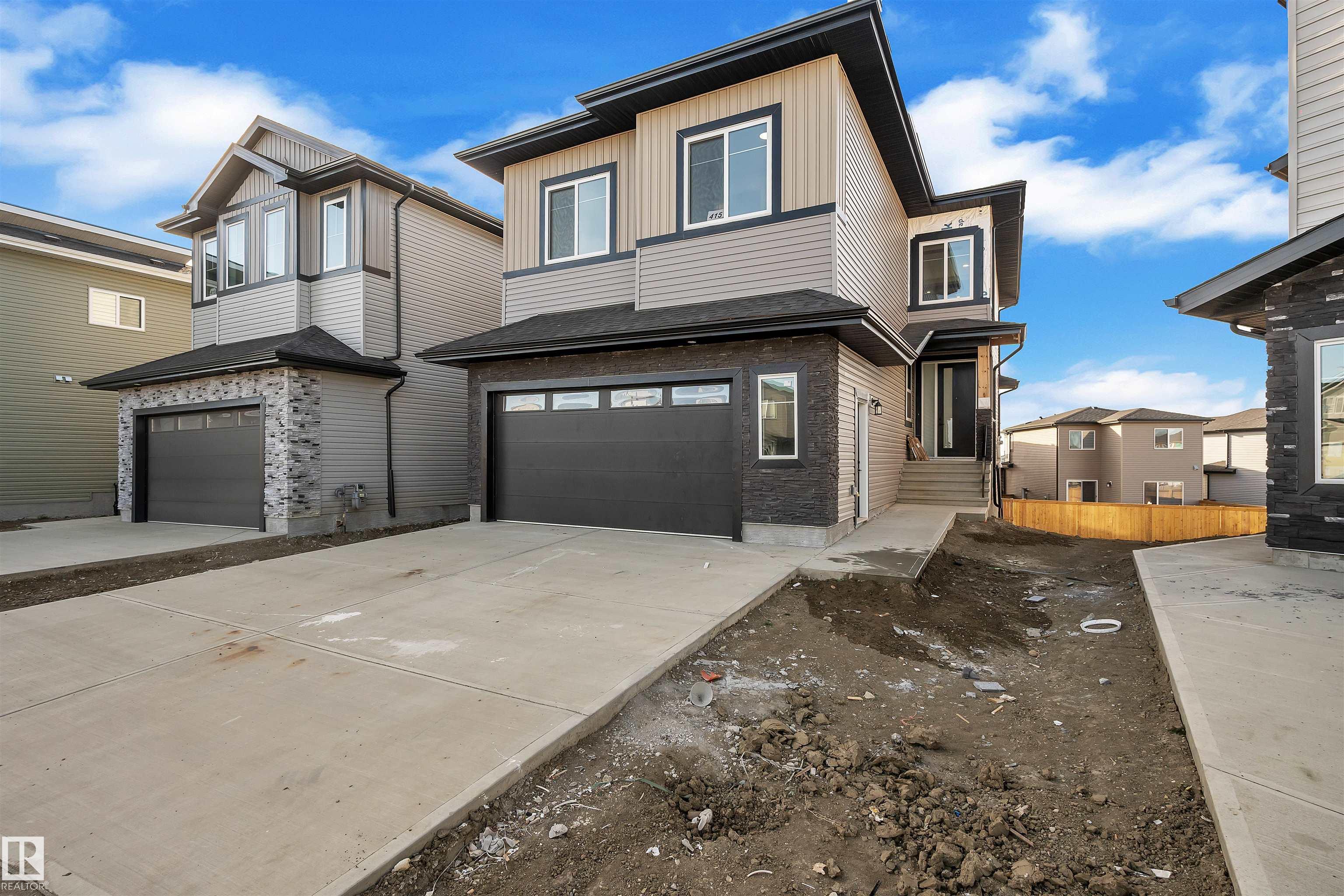415 Pine point(e), Woodbend, Leduc