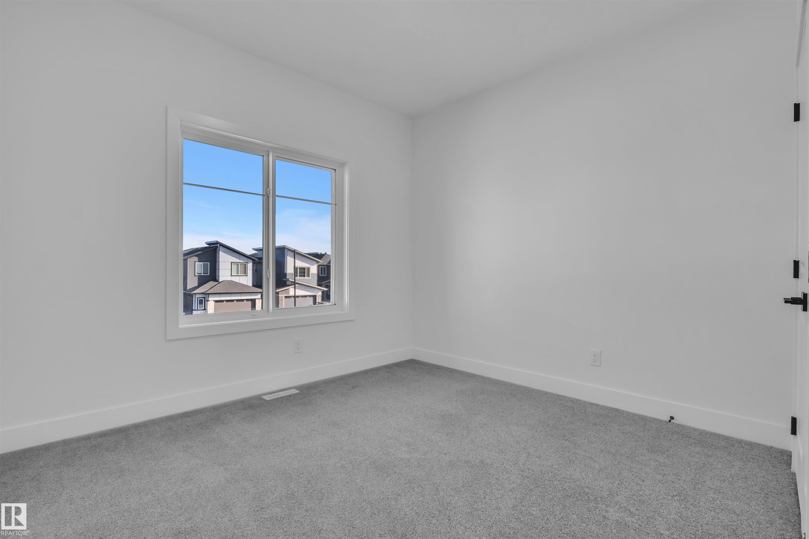 Photo 40 at 415 Pine point(e), Woodbend, Leduc