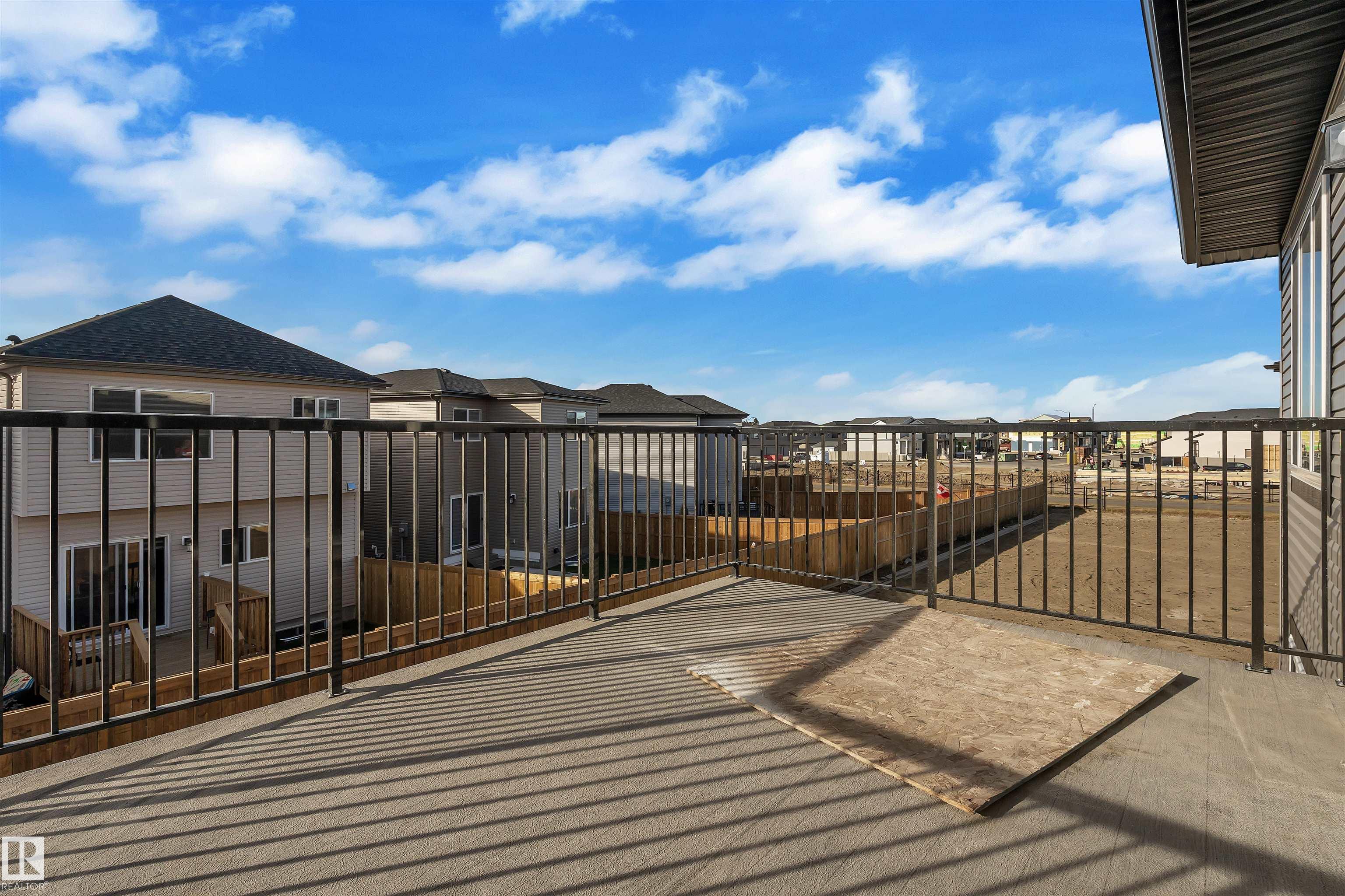 Photo 44 at 415 Pine point(e), Woodbend, Leduc