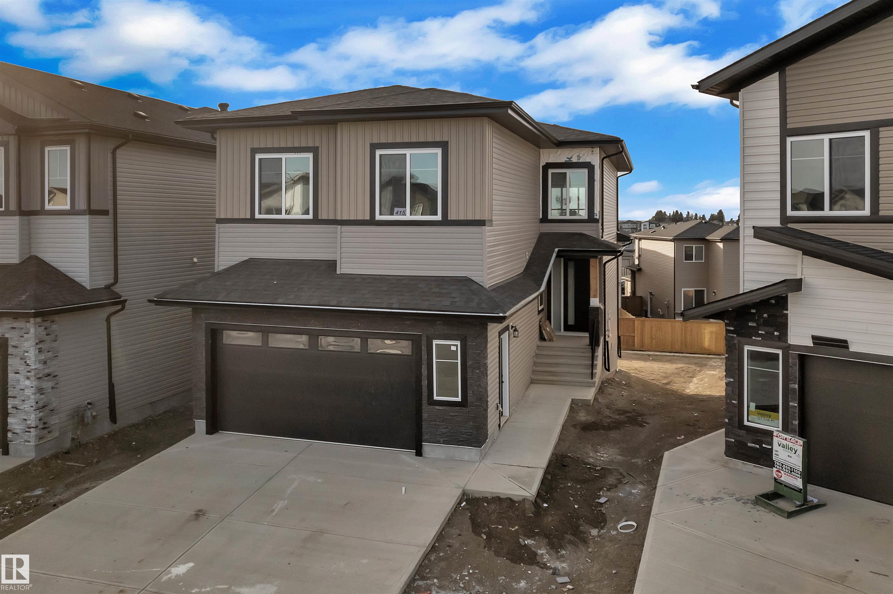 415 Pine point(e), Woodbend, Leduc