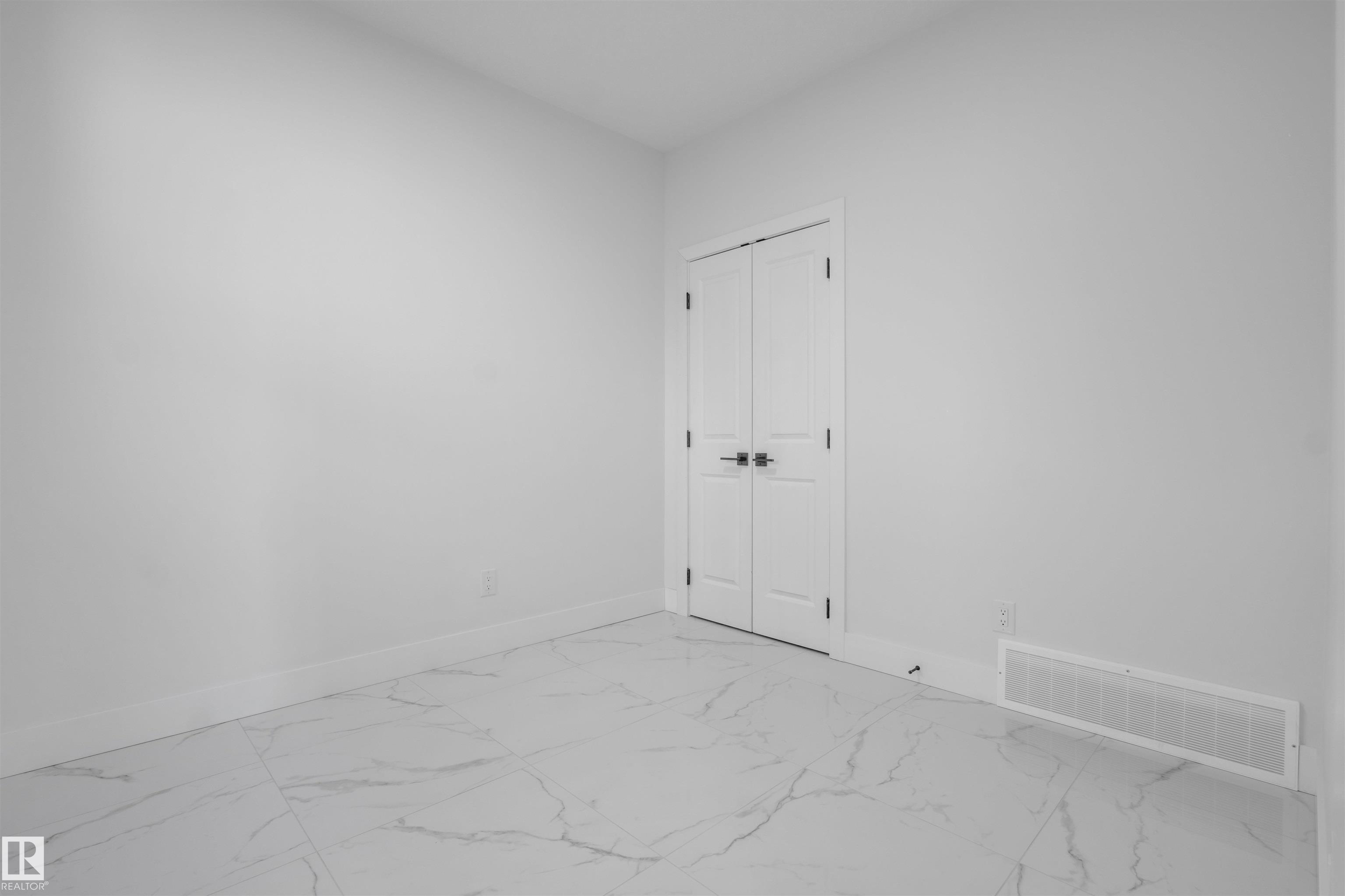 Photo 9 at 415 Pine point(e), Woodbend, Leduc