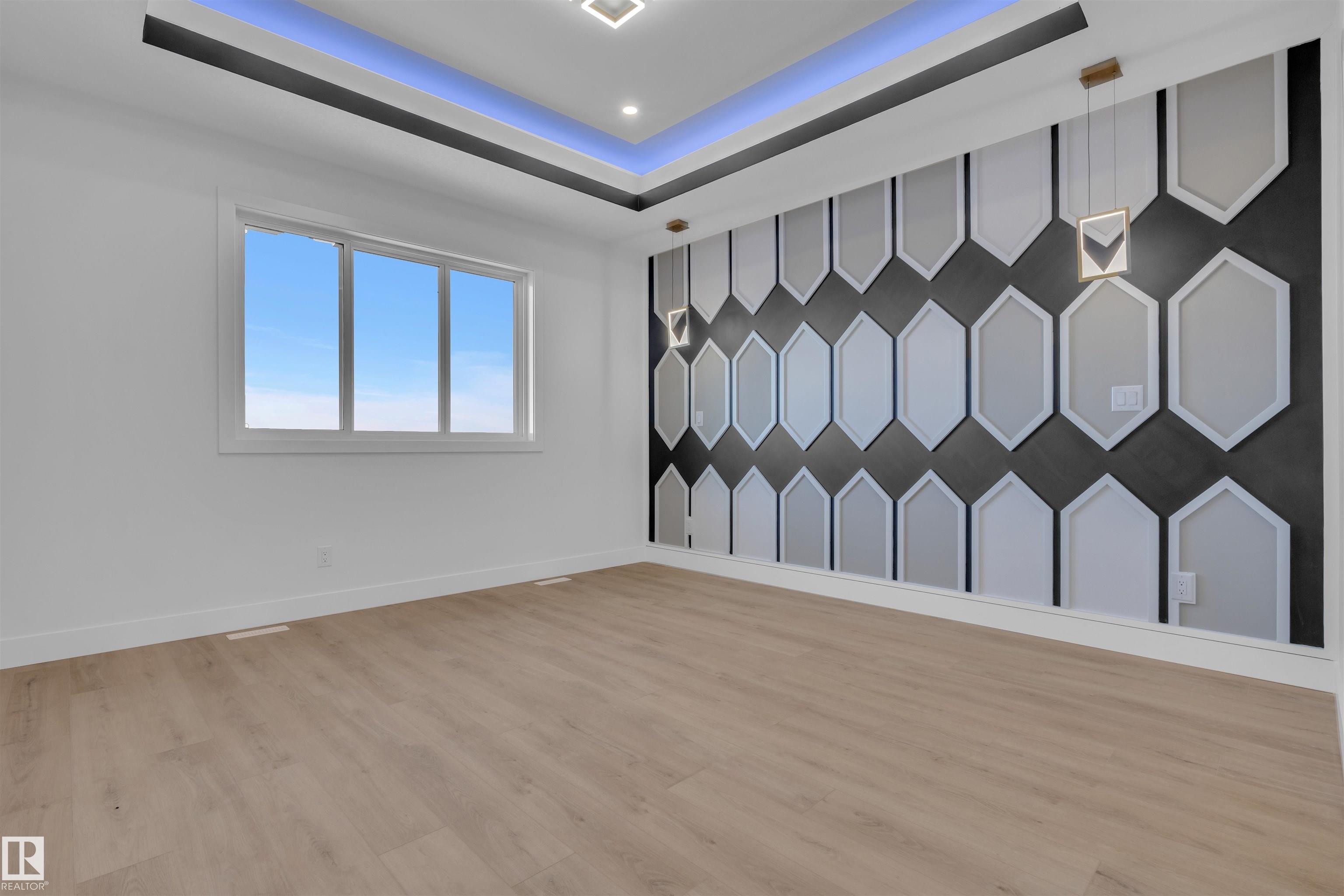 417 Pine point(e), Woodbend, Leduc