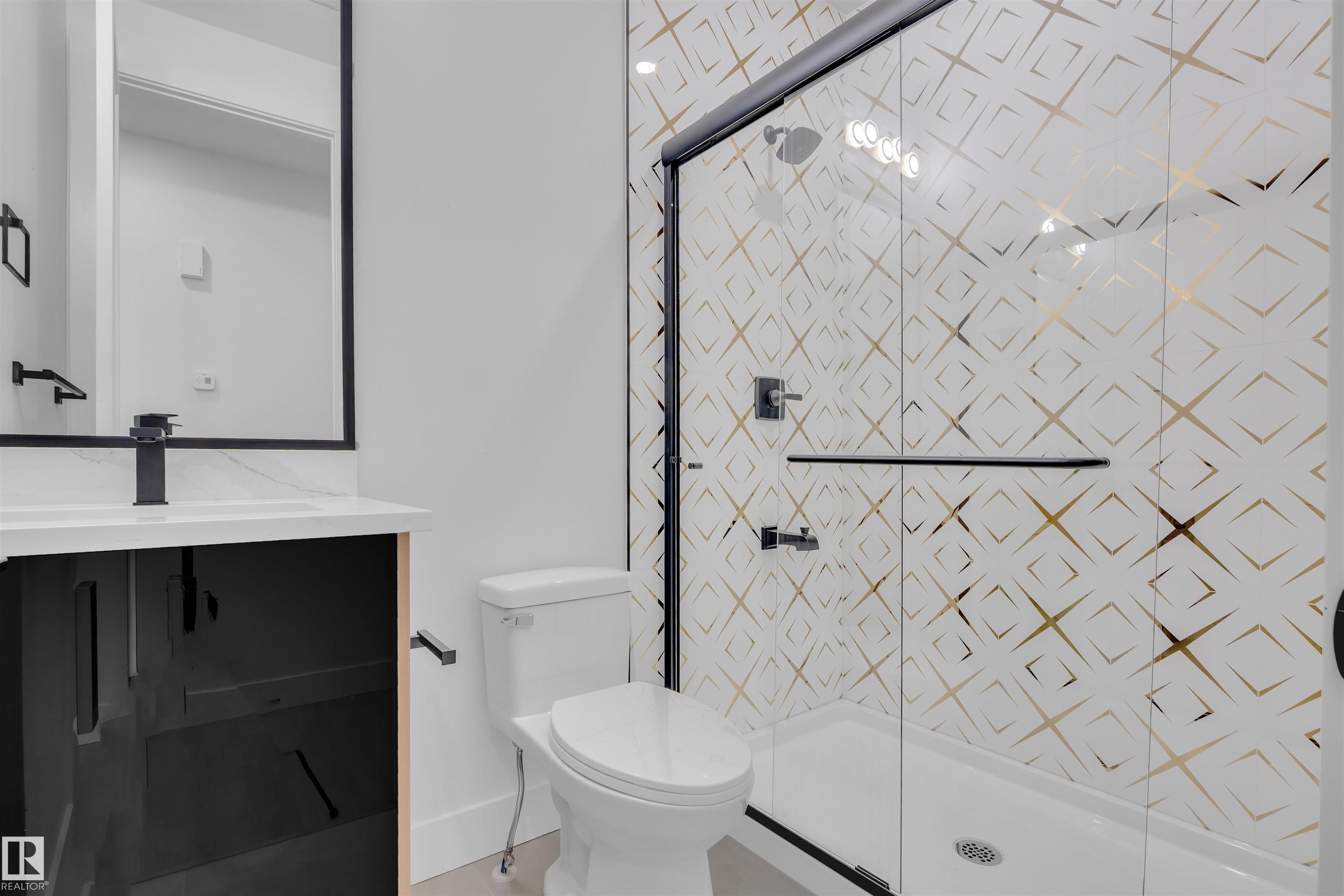 Photo 11 at 417 Pine point(e), Woodbend, Leduc