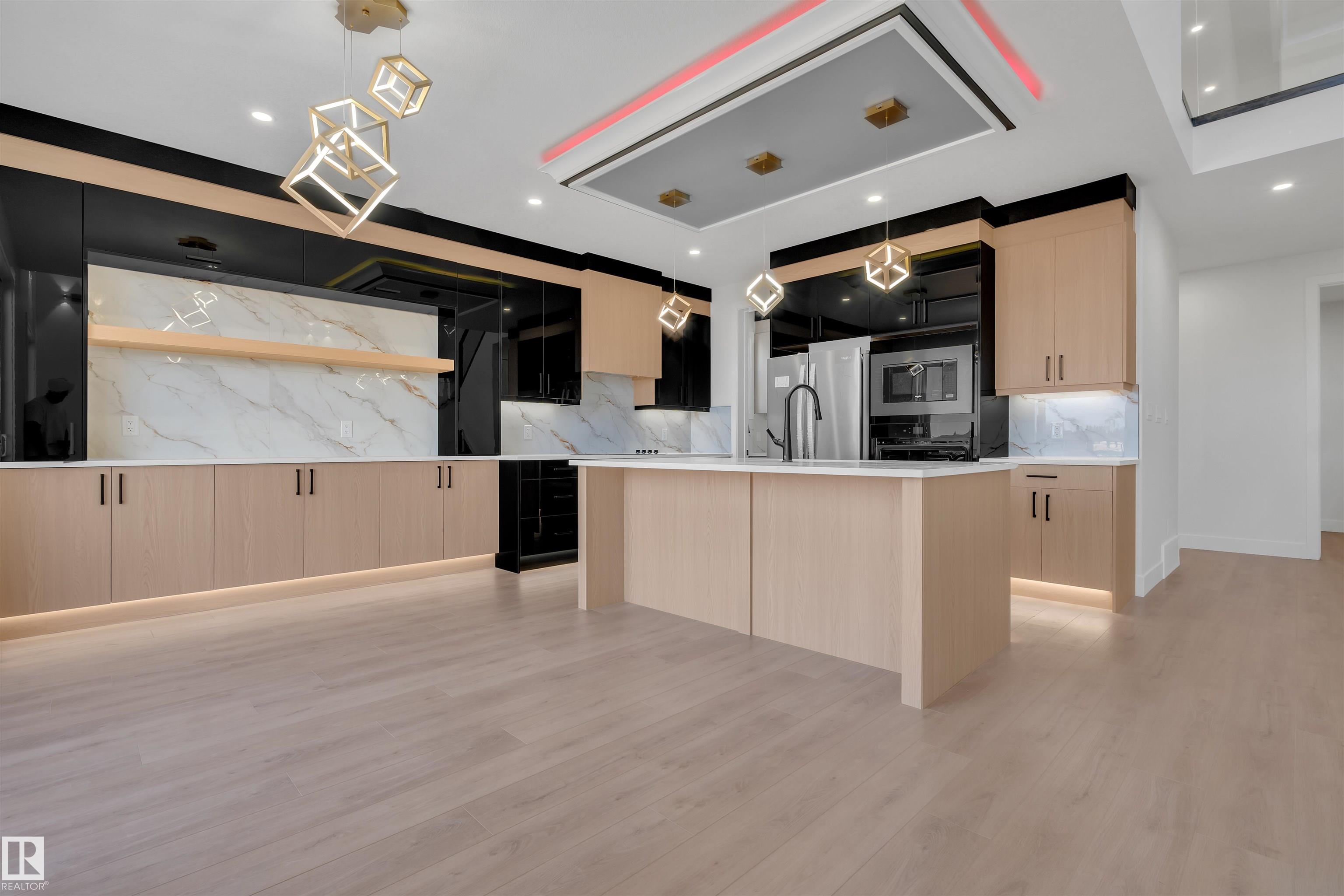 Photo 16 at 417 Pine point(e), Woodbend, Leduc