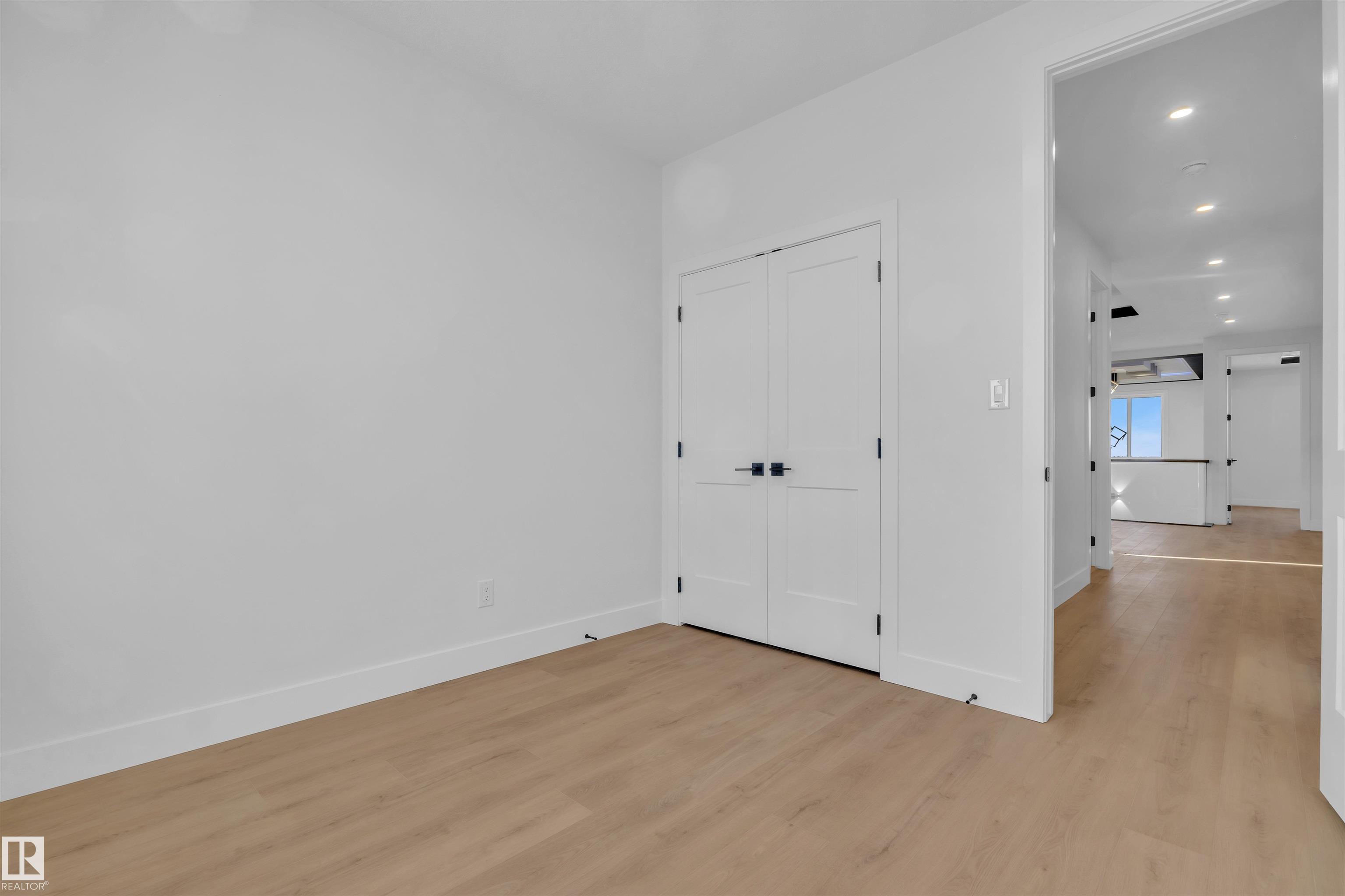 Photo 39 at 417 Pine point(e), Woodbend, Leduc