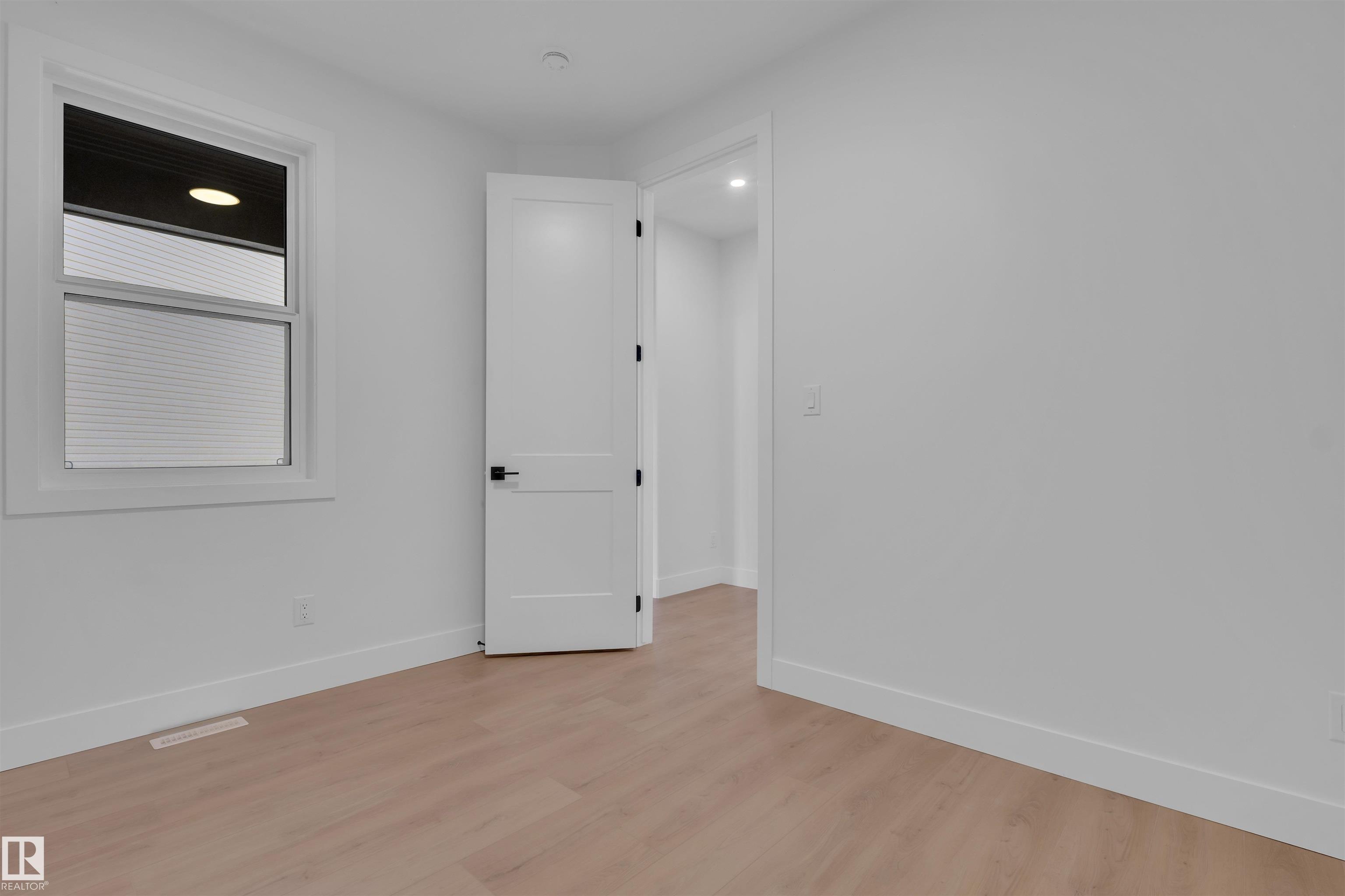 Photo 9 at 417 Pine point(e), Woodbend, Leduc