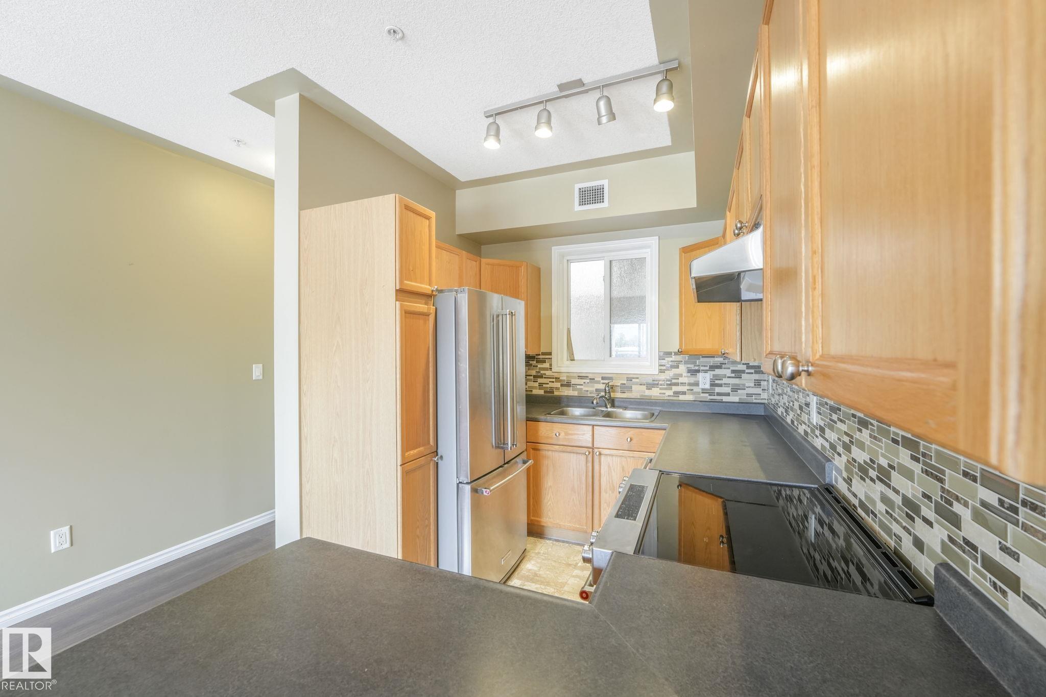 Photo 9 at 310 - 10606 102 Avenue NW, Downtown, Edmonton