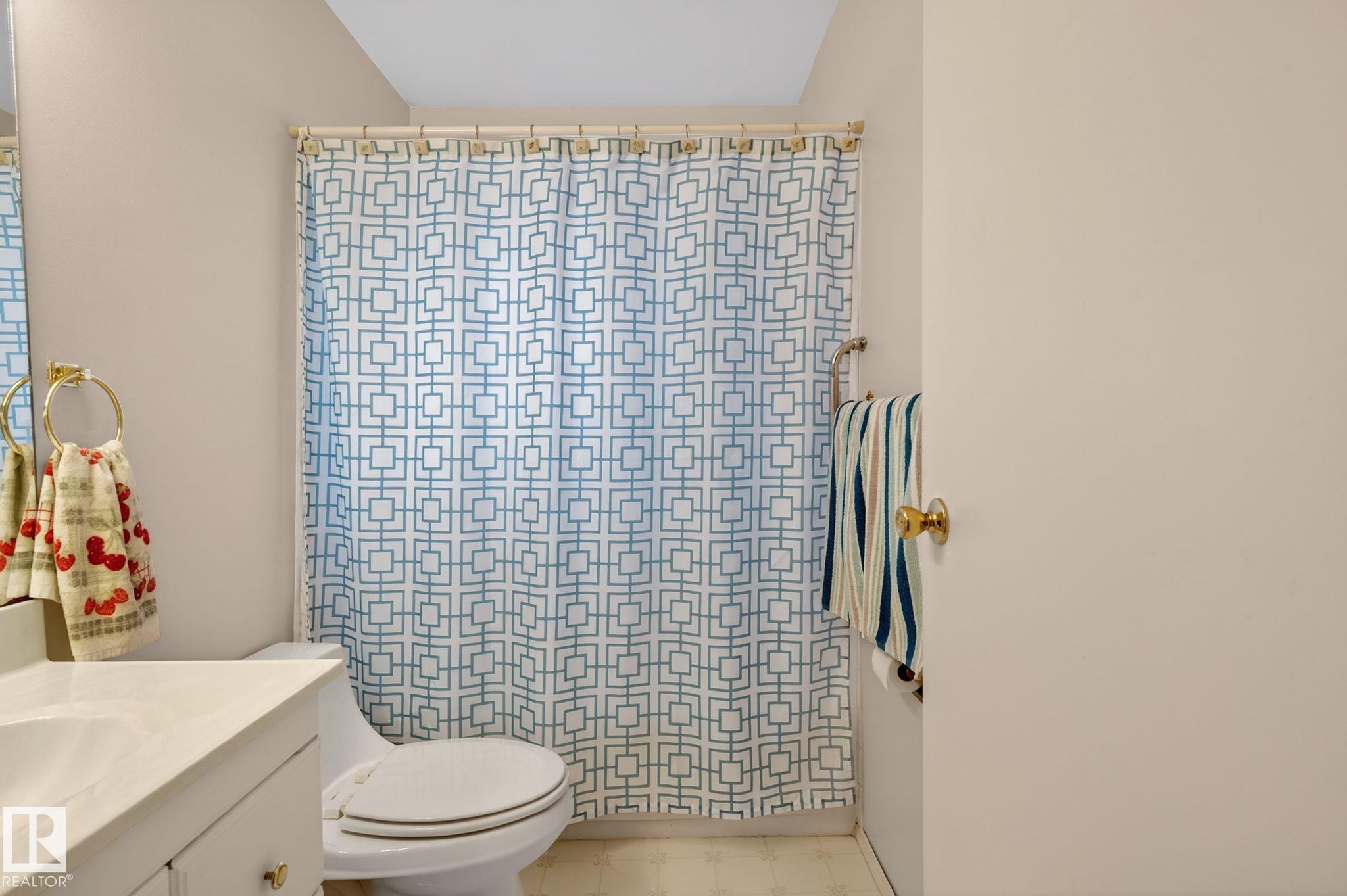 Photo 20 at 17 Brookside Crescent, Brookwood, Spruce Grove