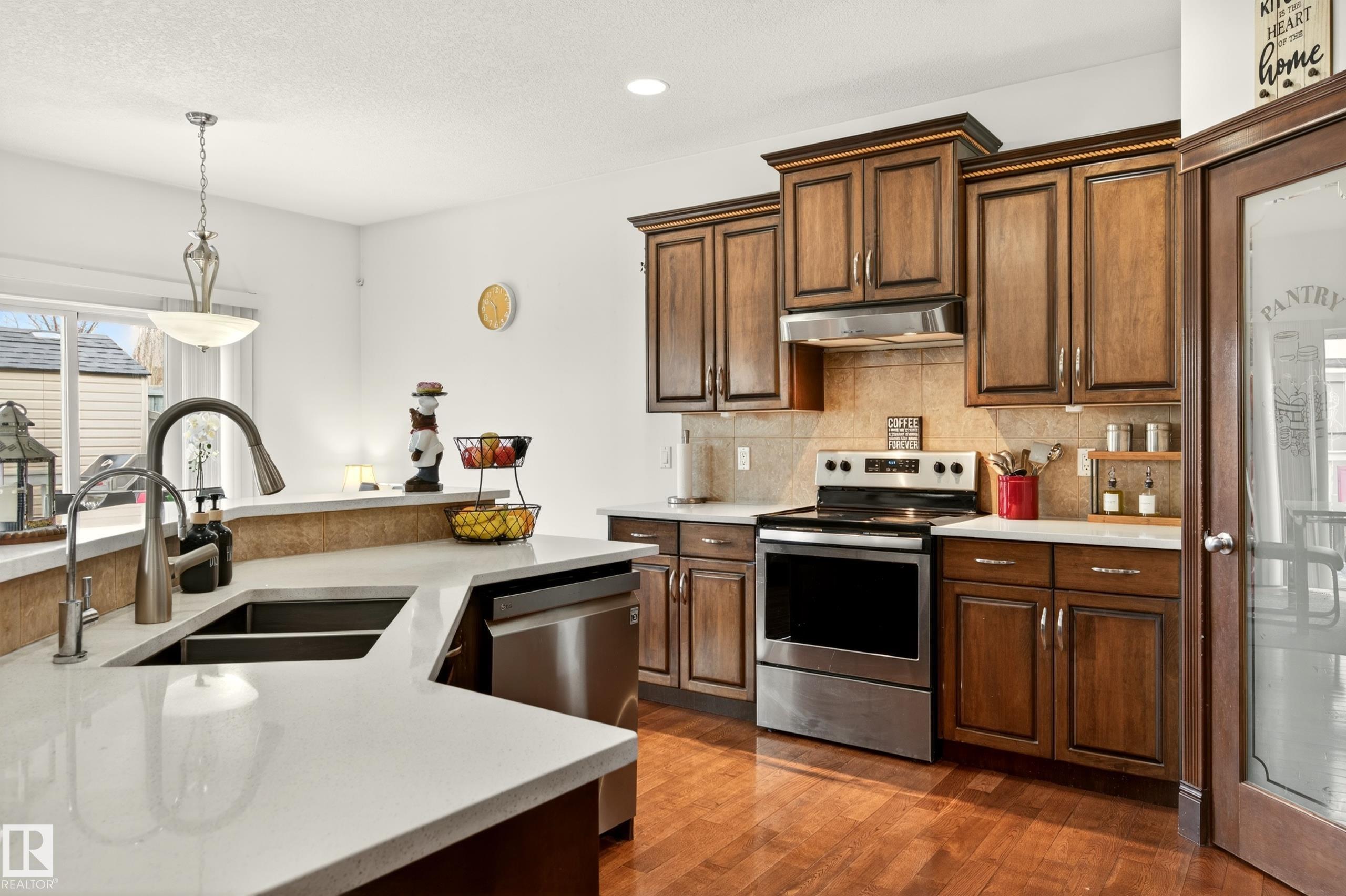 Photo 9 at 15408 49 Street NW, Brintnell, Edmonton