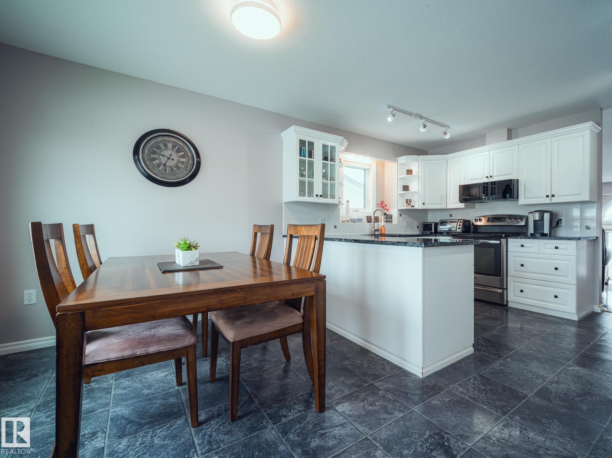 Photo 11 at 7011 158 Avenue NW, Ozerna, Edmonton