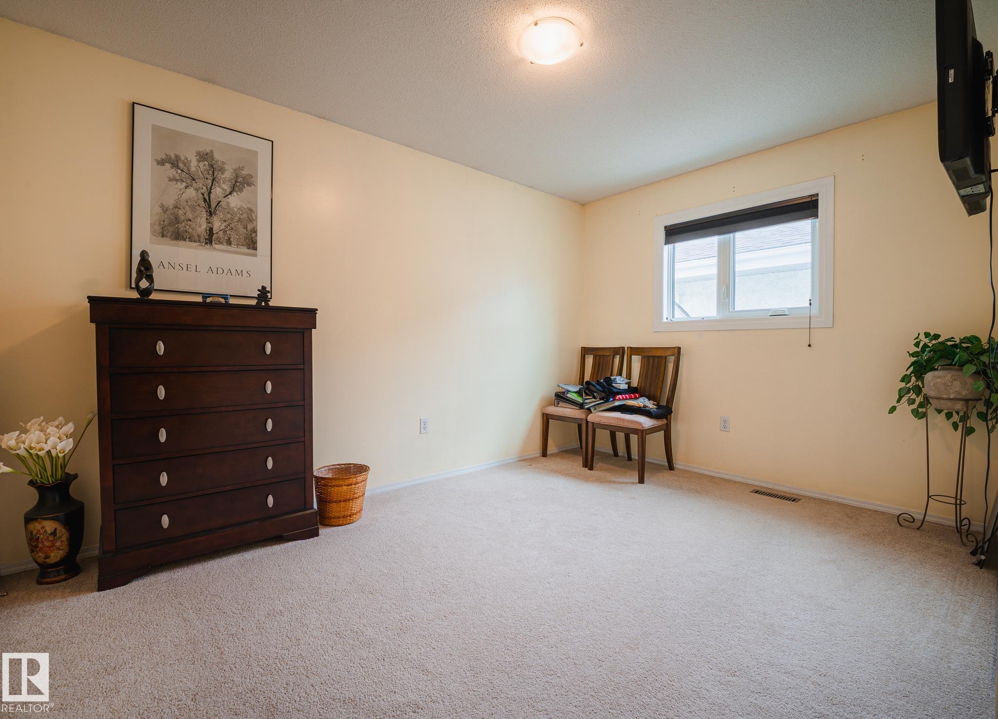 Photo 15 at 7011 158 Avenue NW, Ozerna, Edmonton