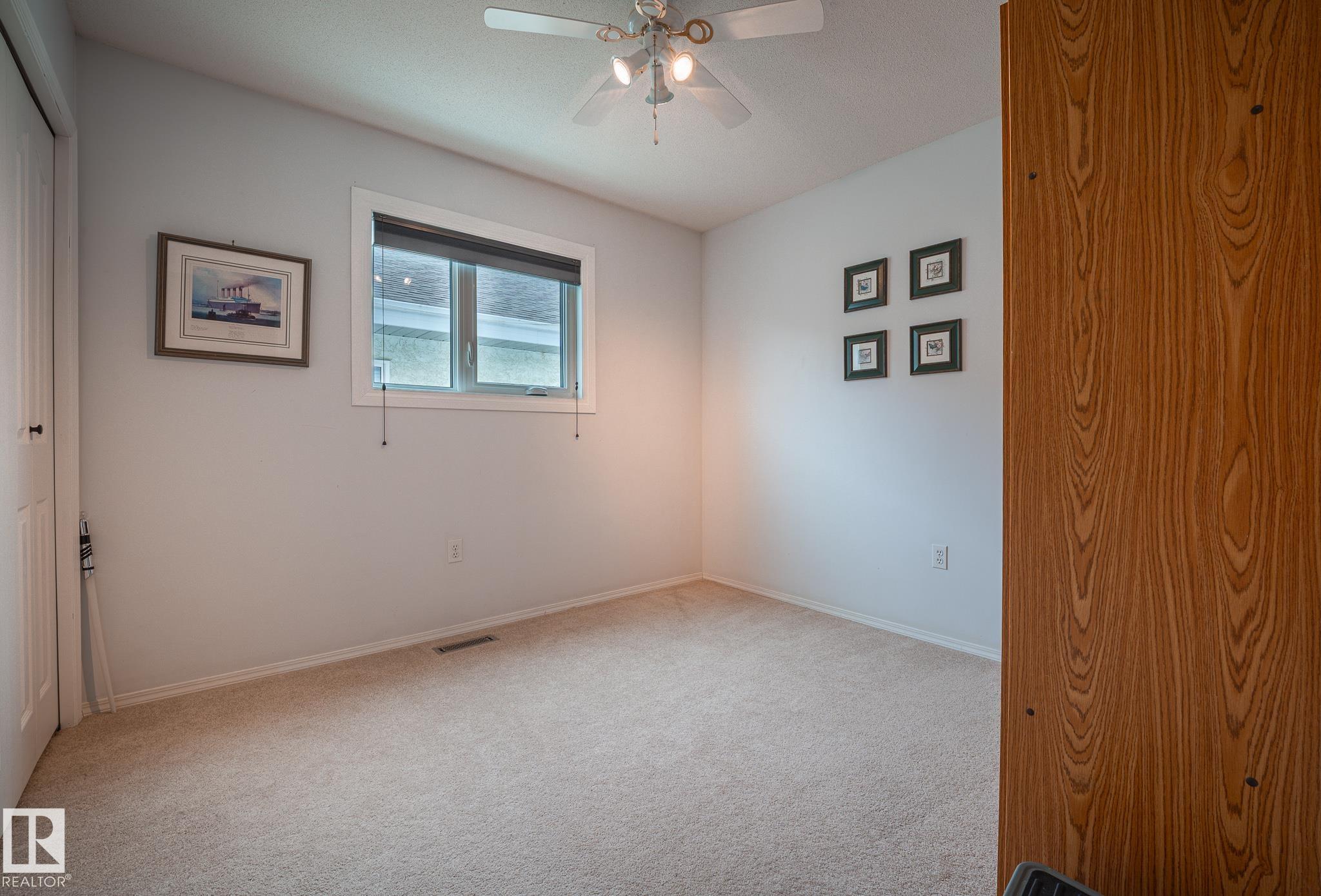 Photo 16 at 7011 158 Avenue NW, Ozerna, Edmonton