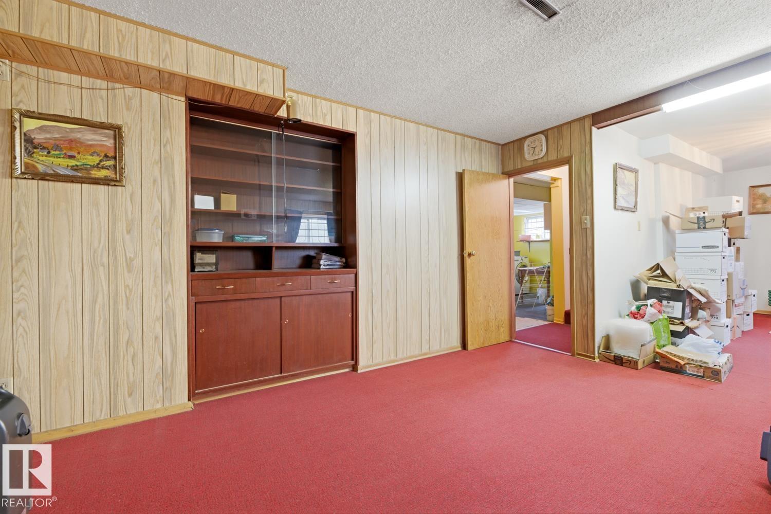 Photo 25 at 9745 68 Avenue NW, Hazeldean, Edmonton