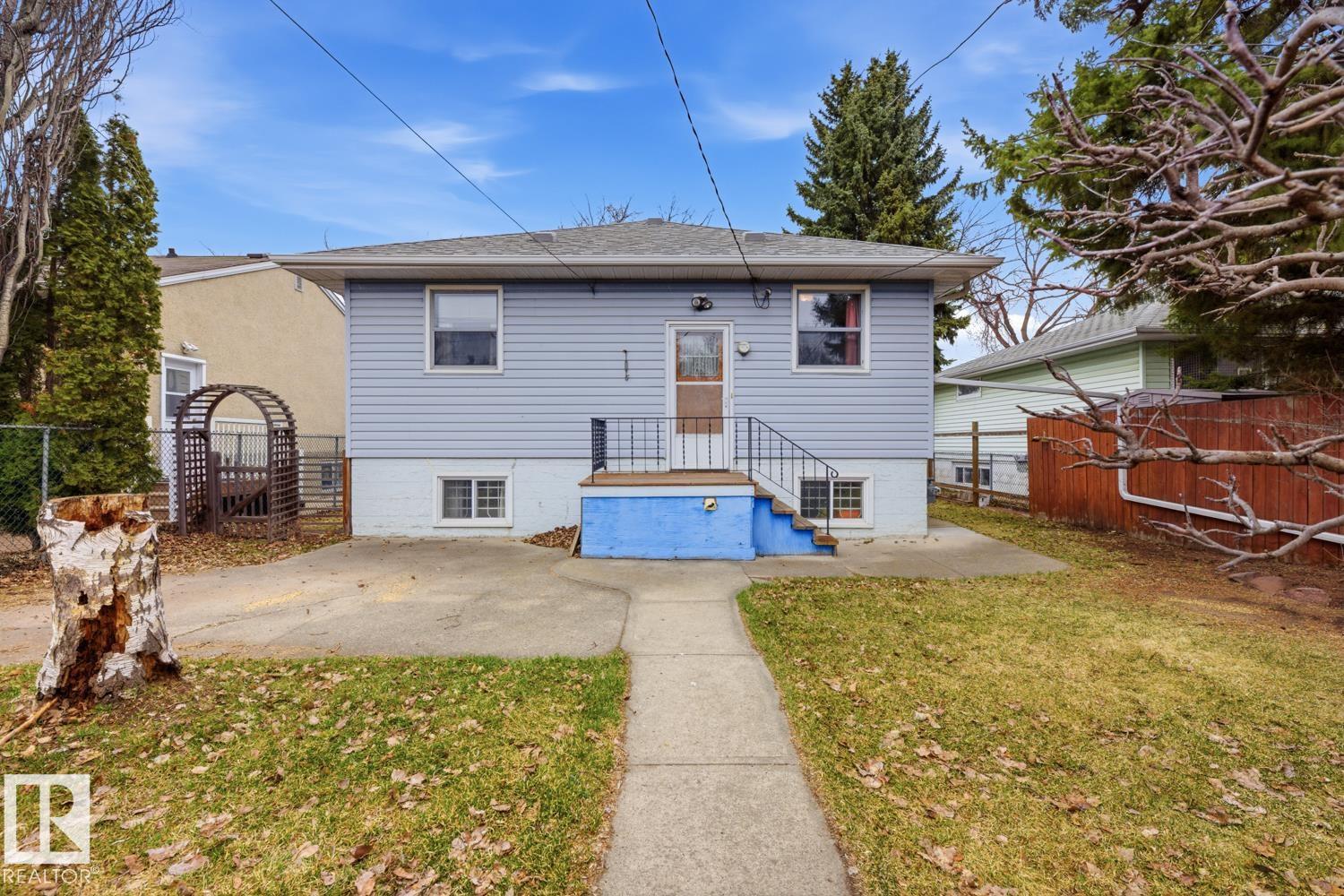 Photo 6 at 9745 68 Avenue NW, Hazeldean, Edmonton