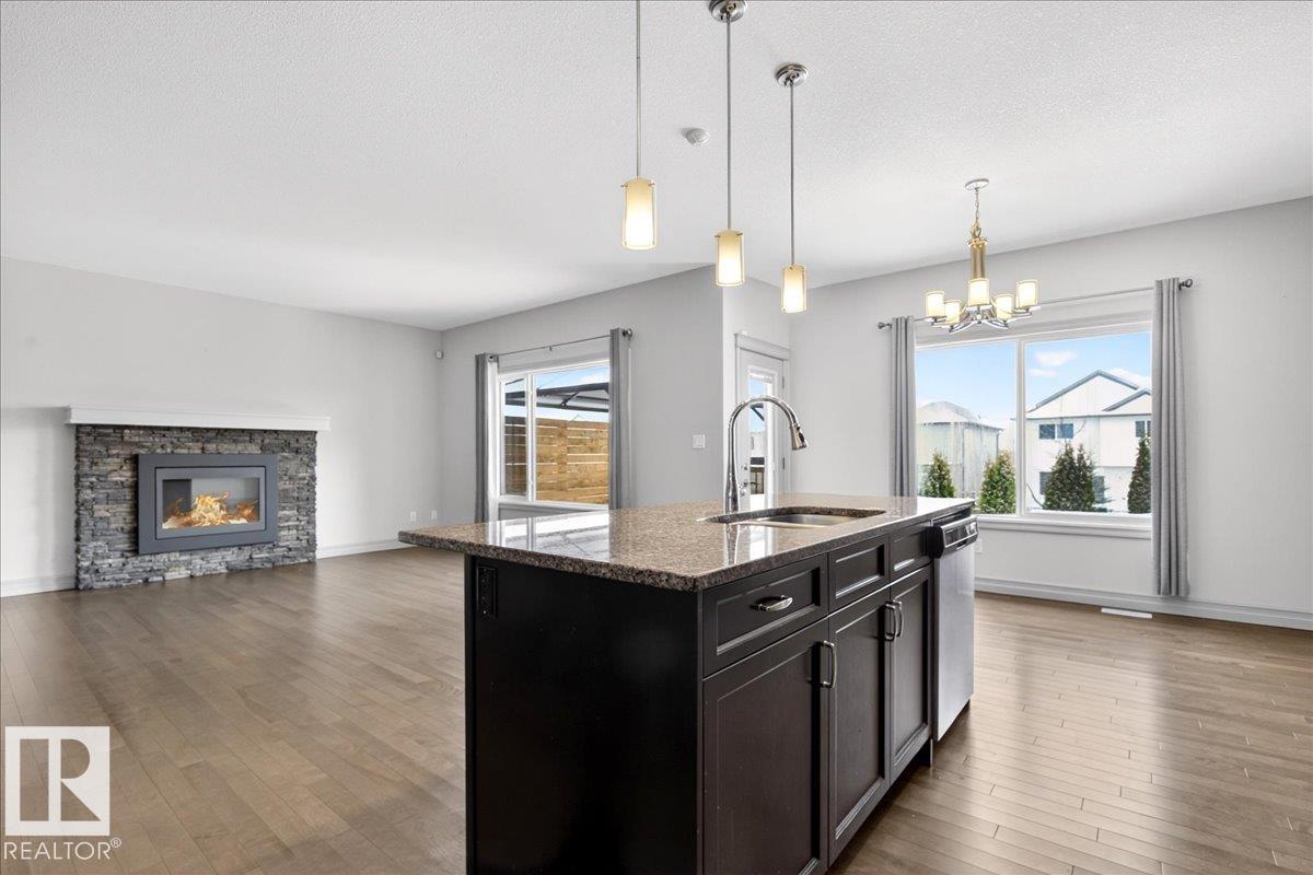 Photo 12 at 5912 19 Avenue SW, Walker, Edmonton