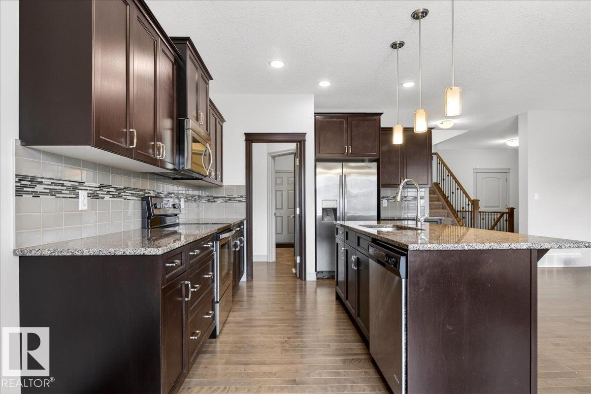 Photo 14 at 5912 19 Avenue SW, Walker, Edmonton