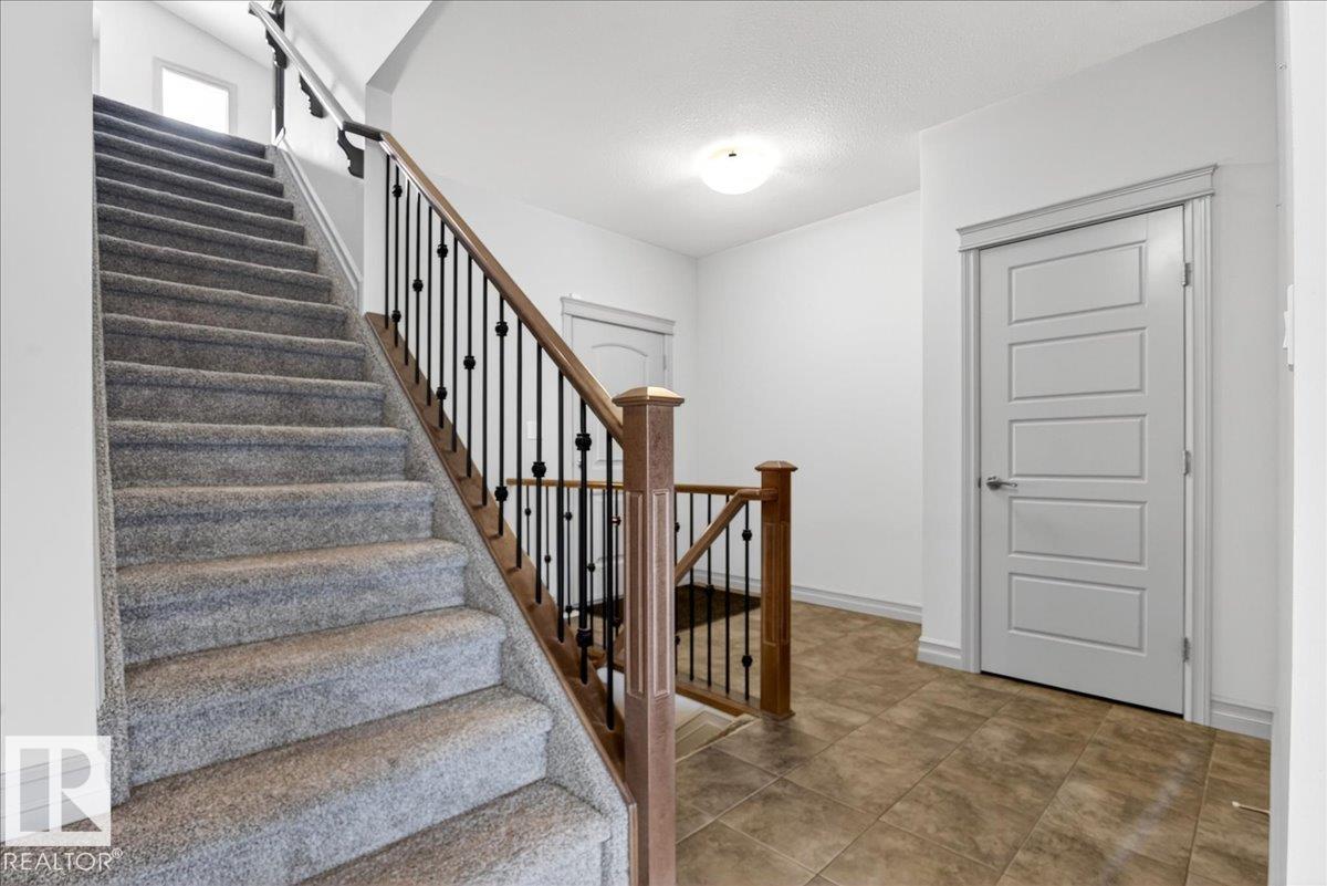 Photo 21 at 5912 19 Avenue SW, Walker, Edmonton