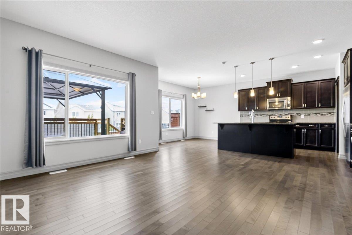 Photo 7 at 5912 19 Avenue SW, Walker, Edmonton