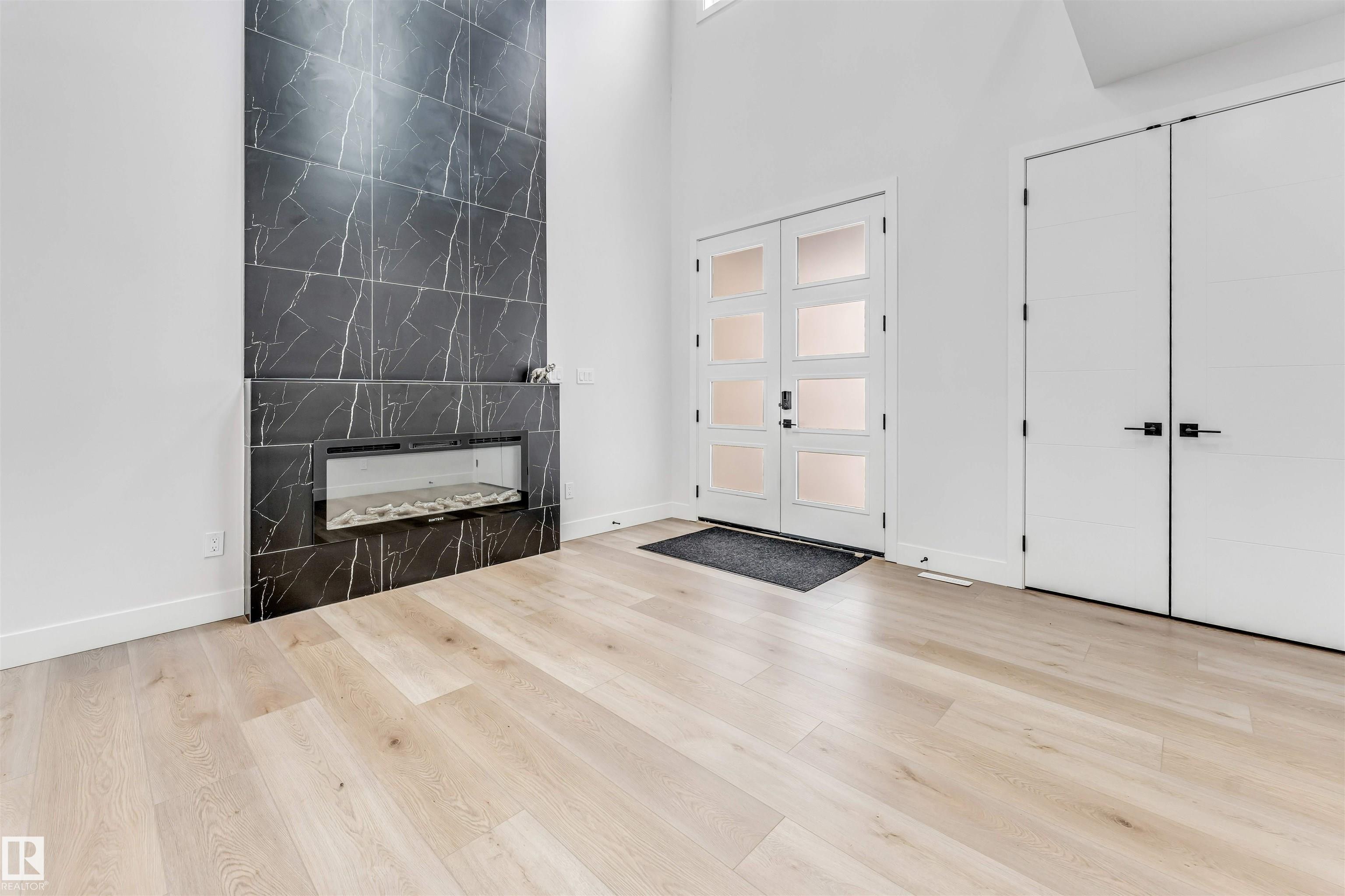 Photo 13 at 304 33 Avenue NW, Maple Crest, Edmonton