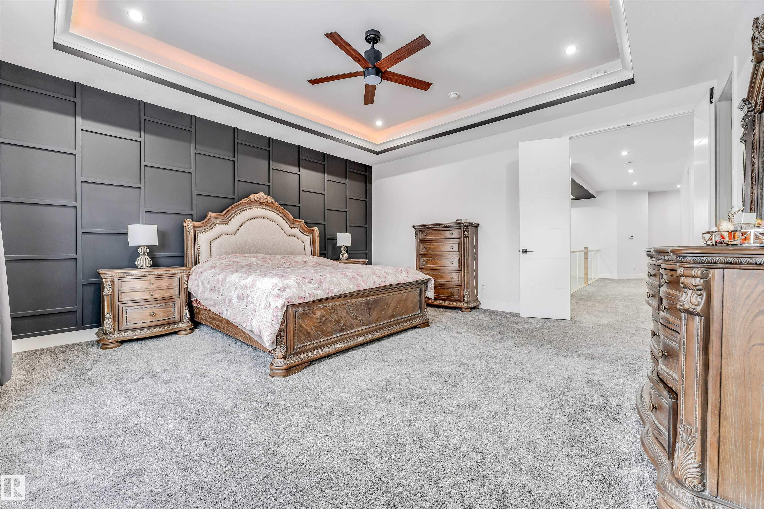 Photo 24 at 304 33 Avenue NW, Maple Crest, Edmonton