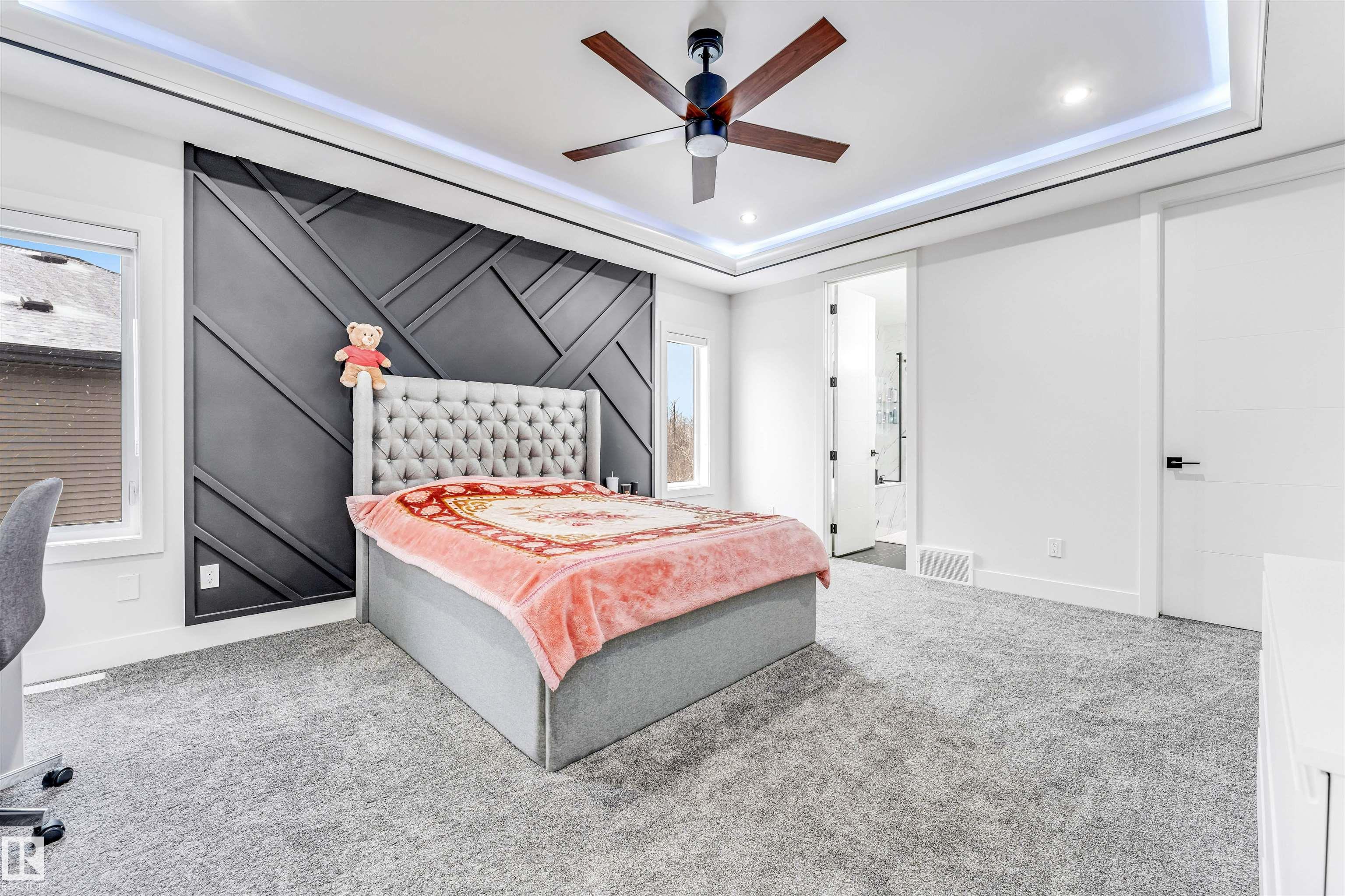 Photo 33 at 304 33 Avenue NW, Maple Crest, Edmonton