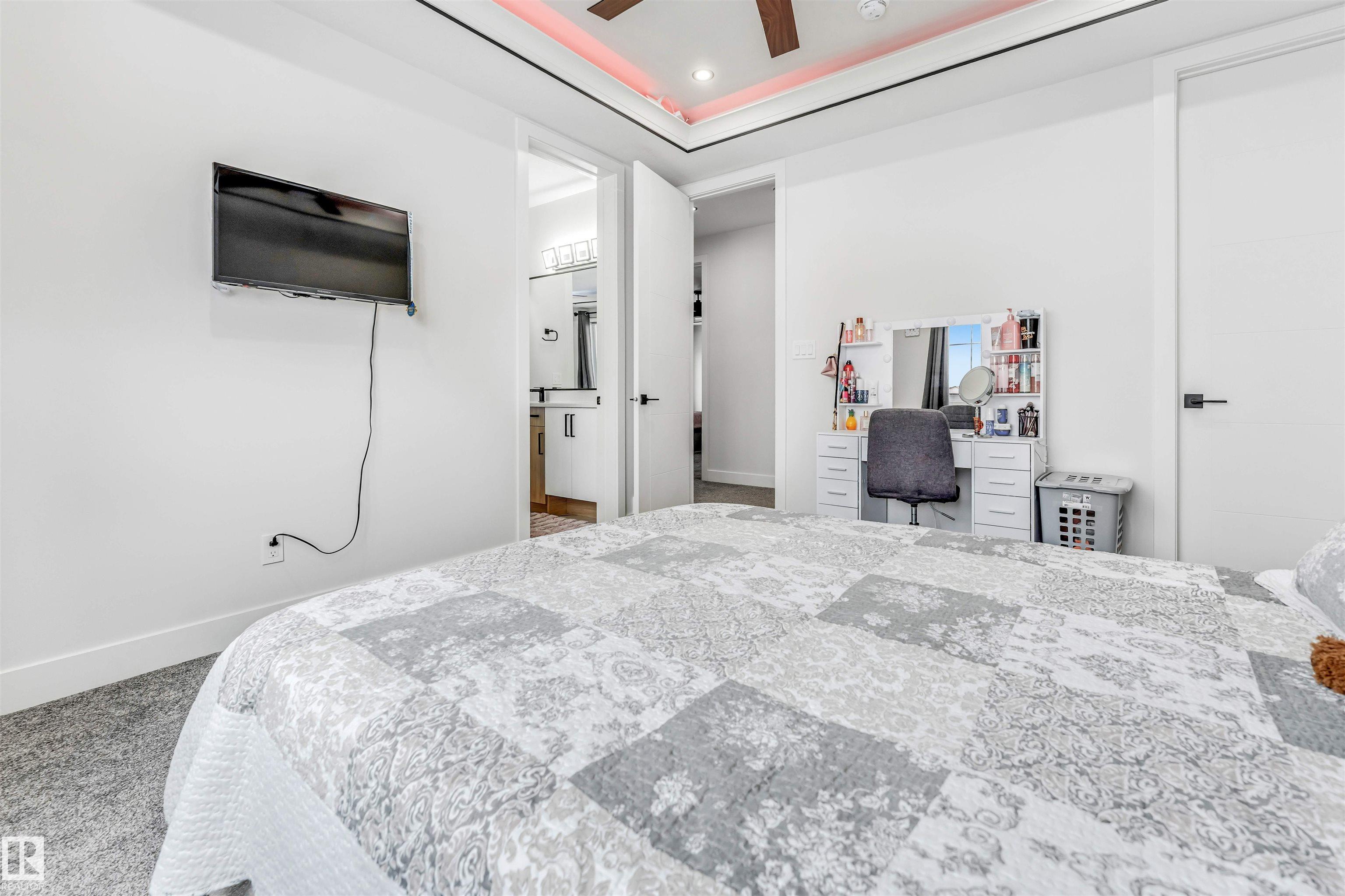 Photo 34 at 304 33 Avenue NW, Maple Crest, Edmonton