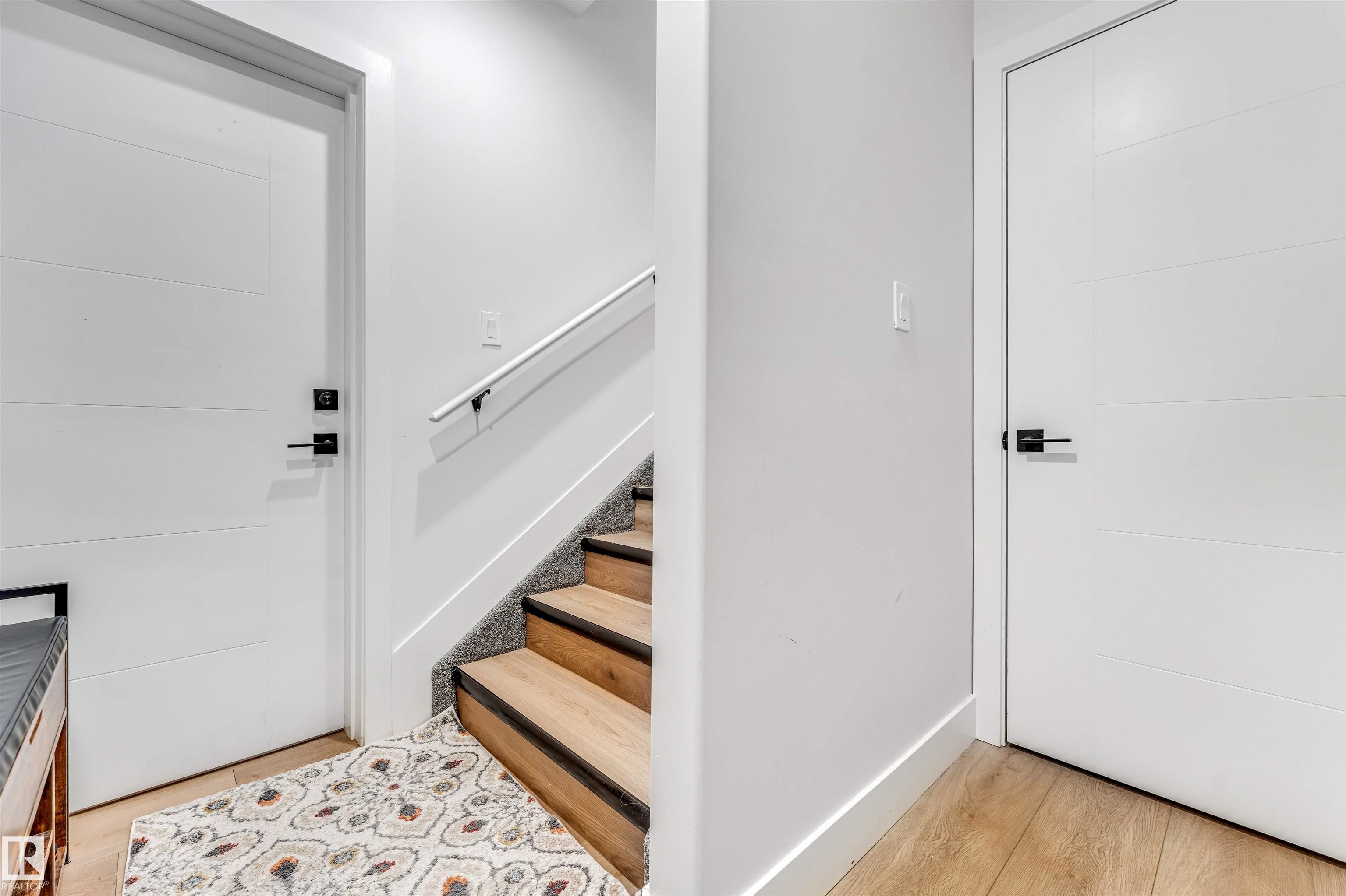 Photo 37 at 304 33 Avenue NW, Maple Crest, Edmonton