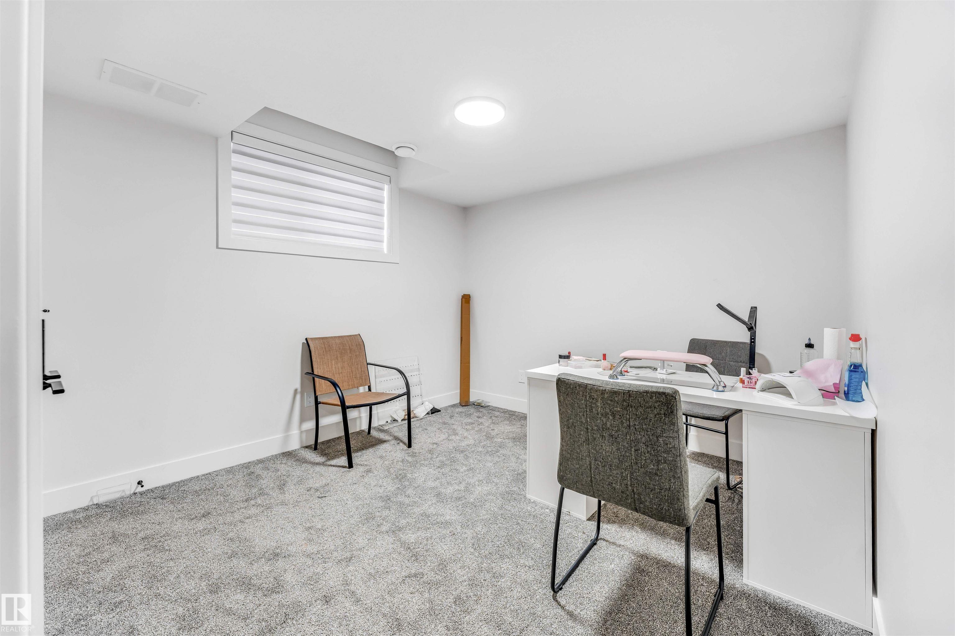 Photo 45 at 304 33 Avenue NW, Maple Crest, Edmonton